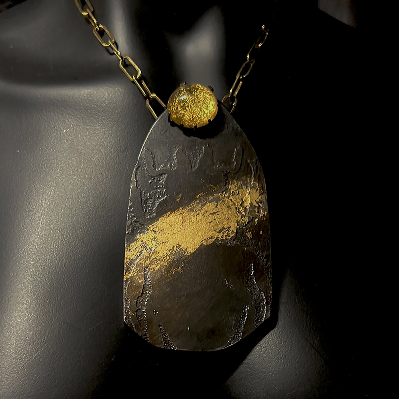 Mamori Pendant