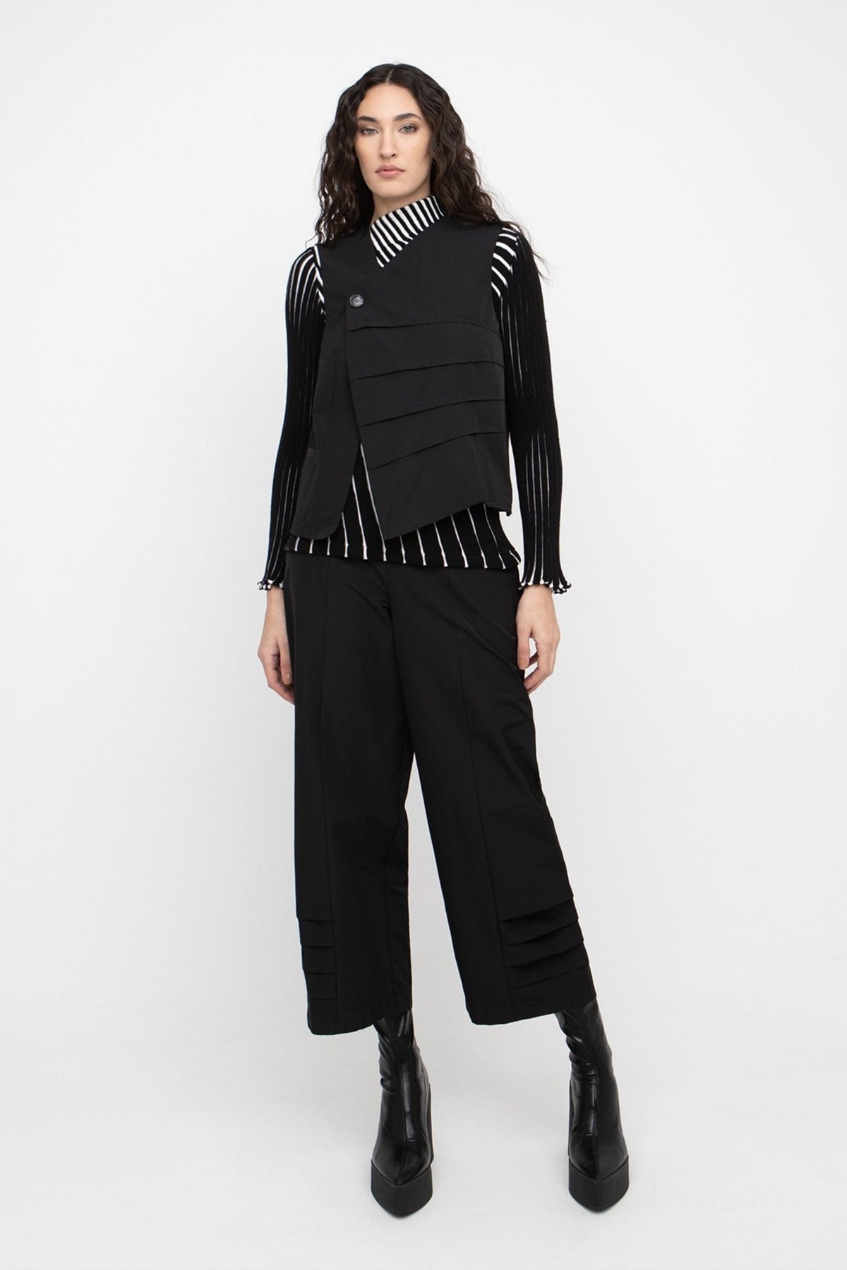 Pleat Knit Asymmetric Top