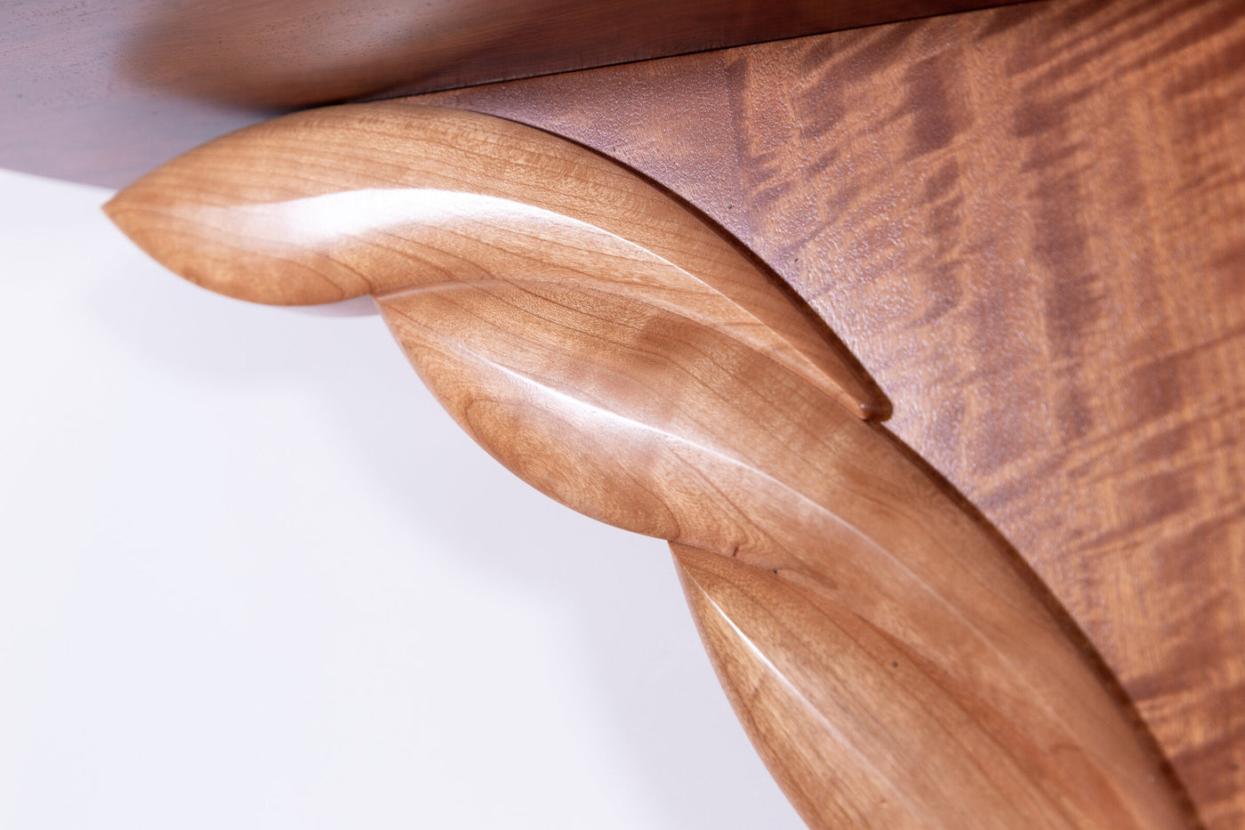 Makore and Bubinga Wings Hall Table
