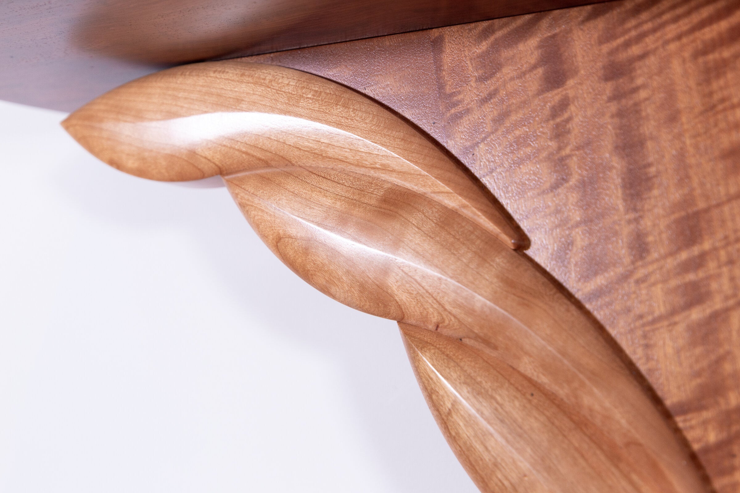 Makore and Bubinga Wings Hall Table