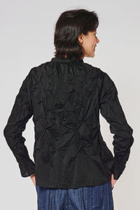 MMTS Holiday 2026 Wavy Tuck Band Collar Shirt