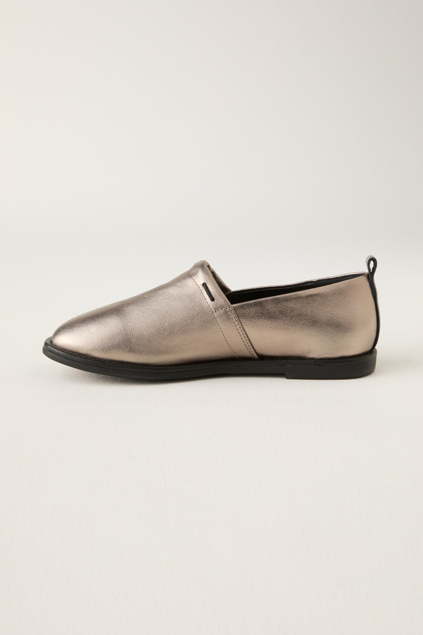 Aura Flat