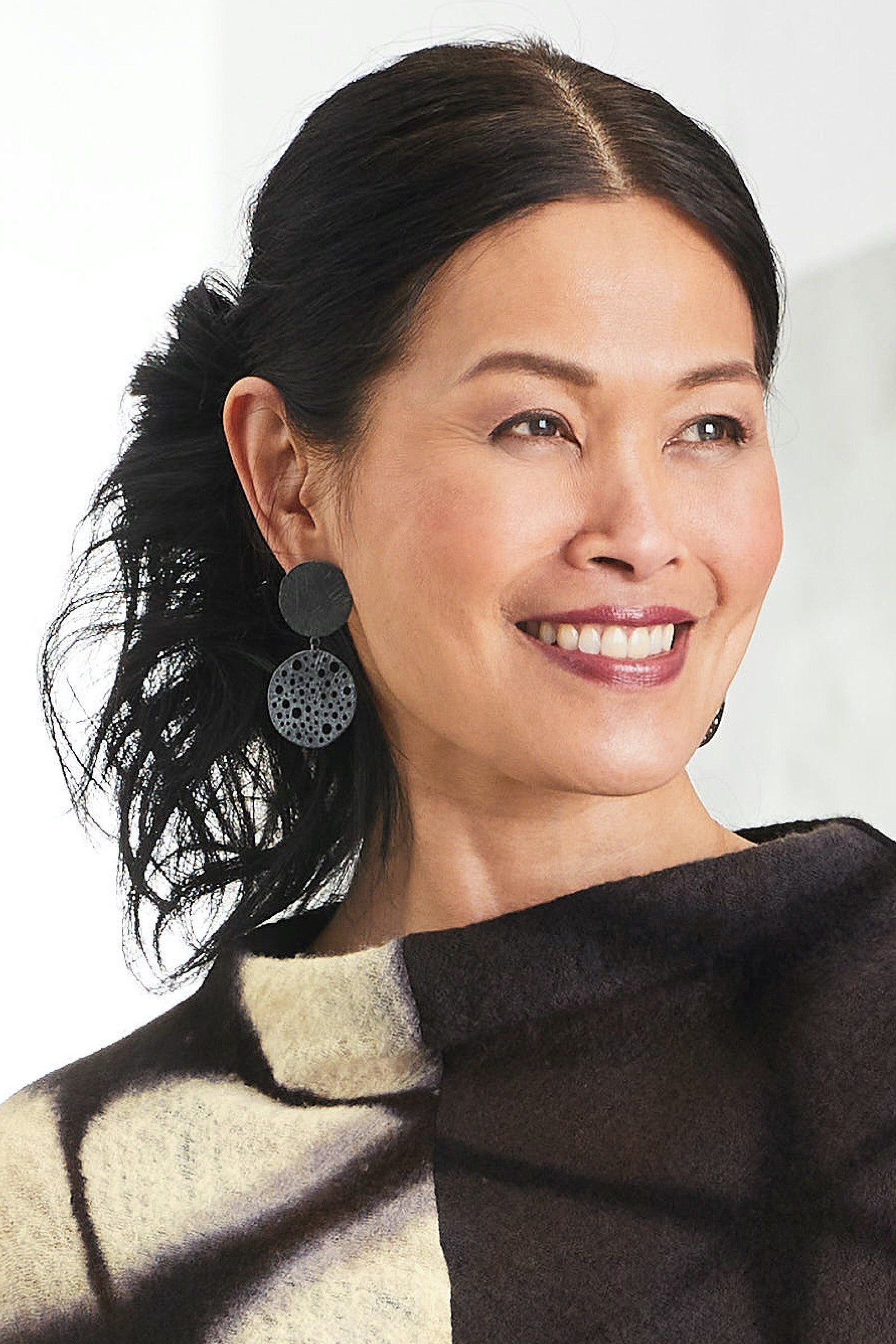 Pierced Bottom Drop Earrings