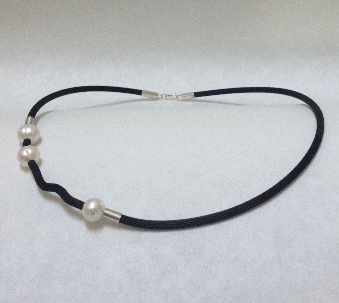 Soft Wave Necklace