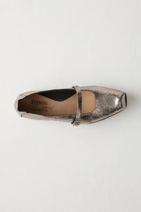 Crinkle Metallic Flat