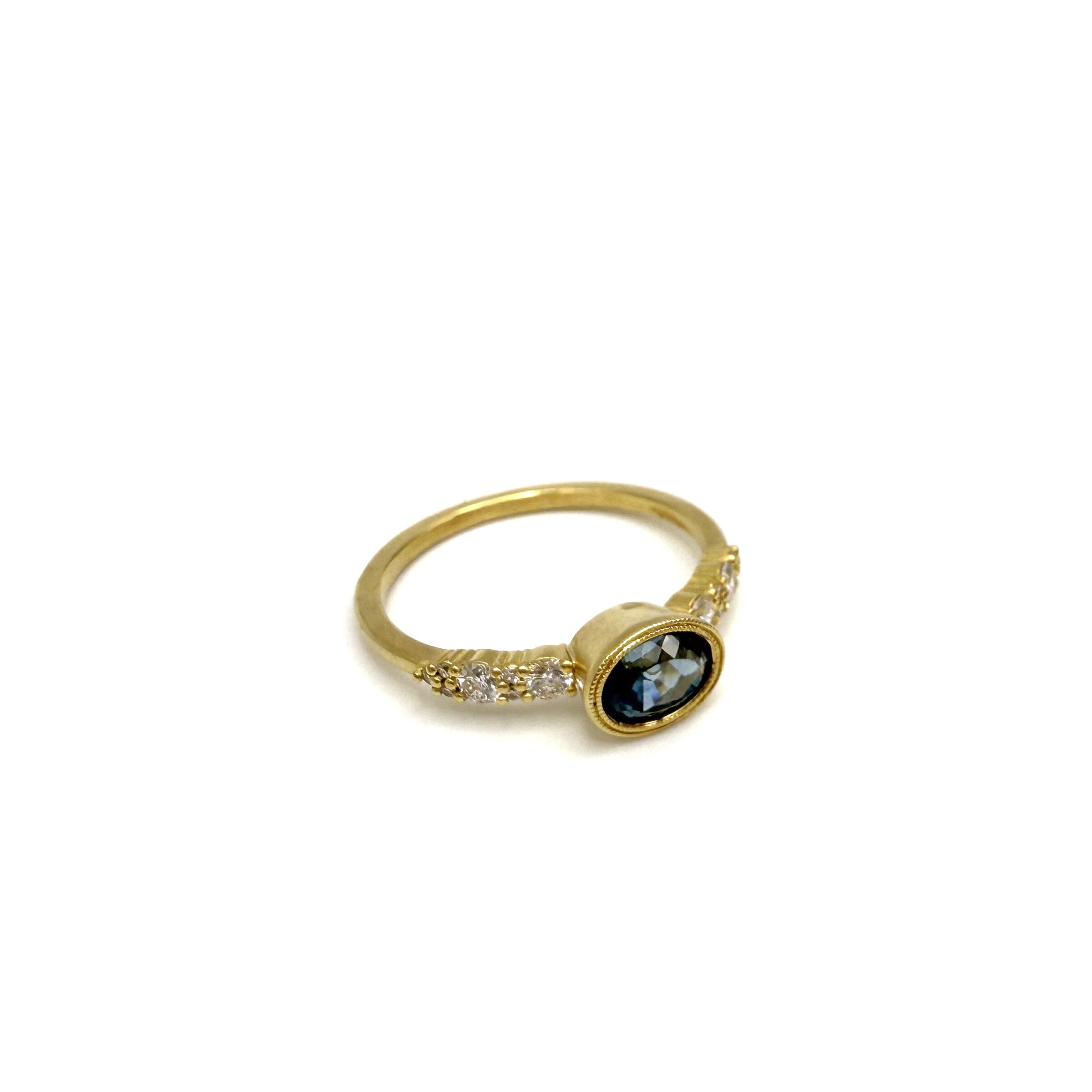 Oval Montana Sapphire Westport Ring