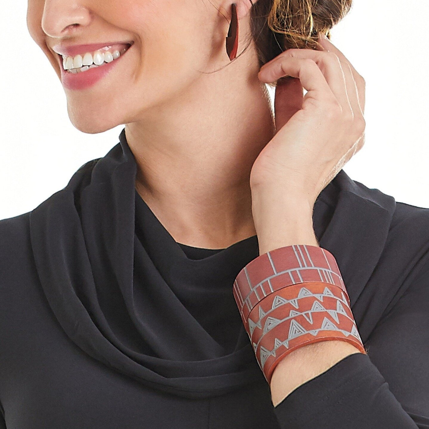 Divided Stripe Cuff Bracelet