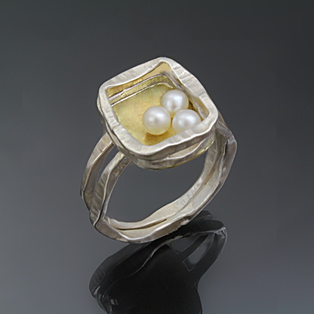white pearls