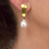 22k gold bimetal, white pearl