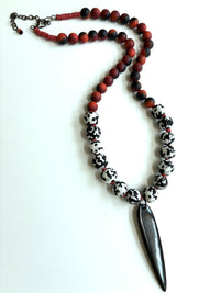 Long Horn Pendant Necklace