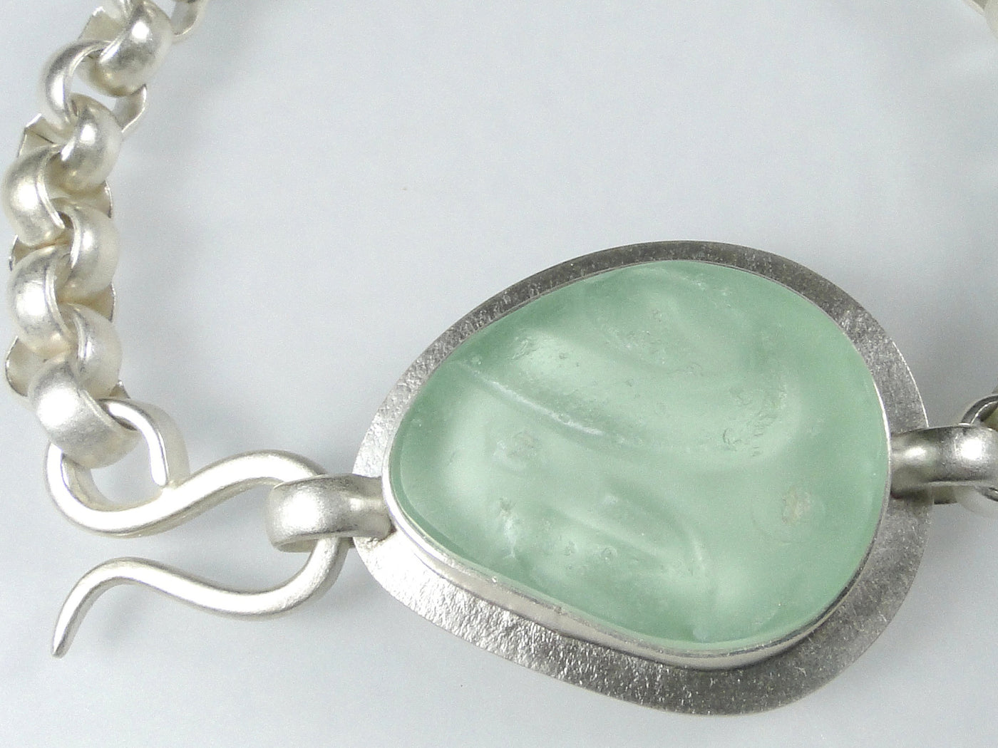 Classic Bracelet in Green