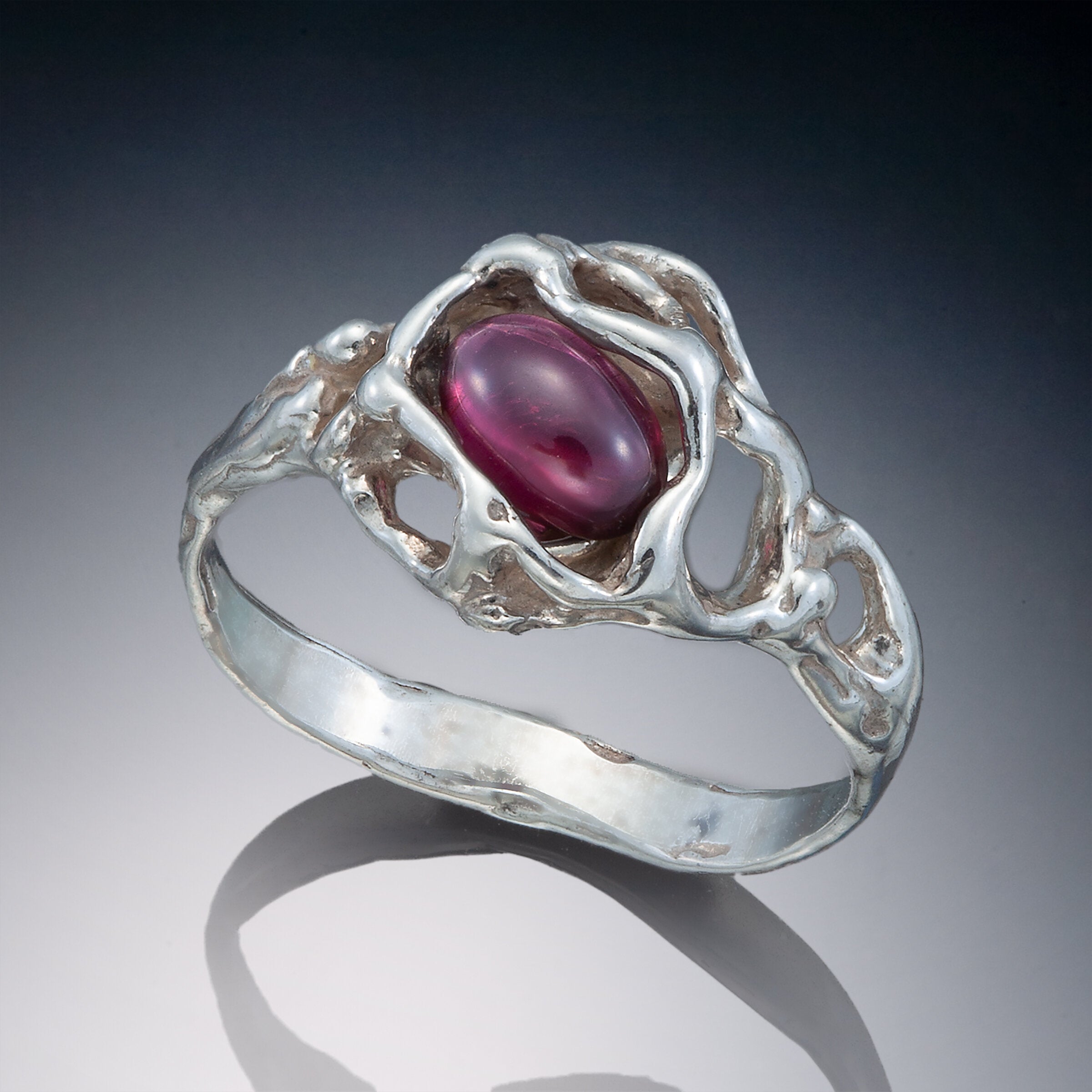 Ebb Tide Ring | Photo by Ralph Gabriner
