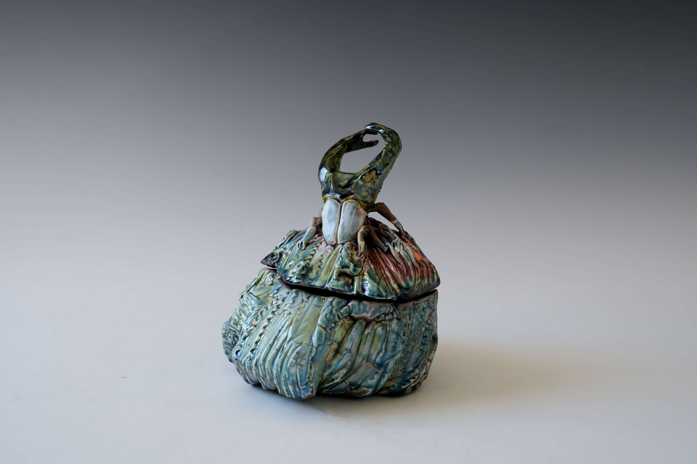 Quiet Guardian Kurinuki Jar