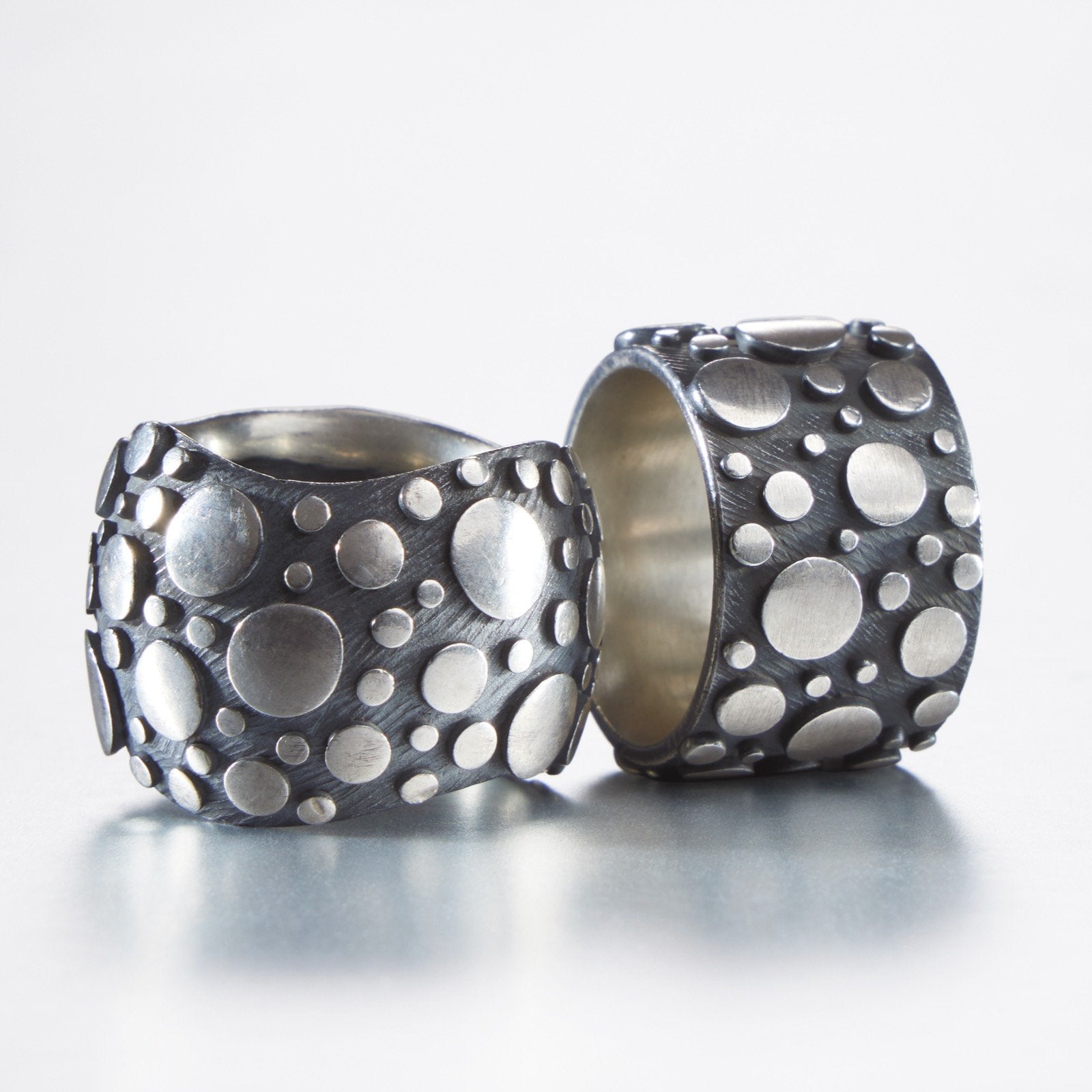 Wavy Disco Ring Wide