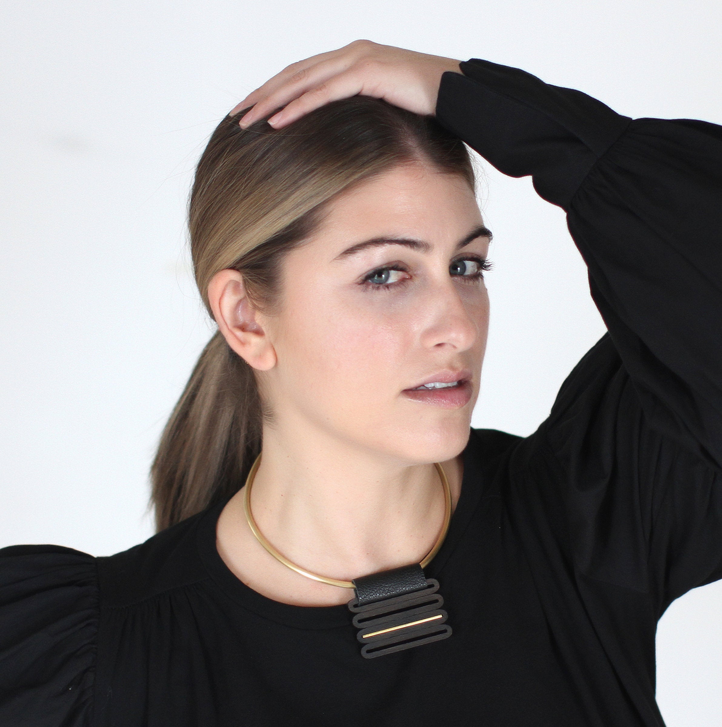 Leather Ladder Collar