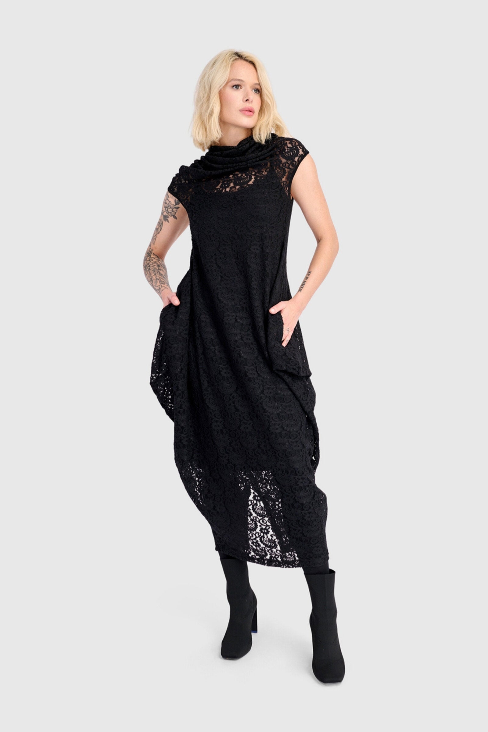 Savoir Lace Maxi Dress