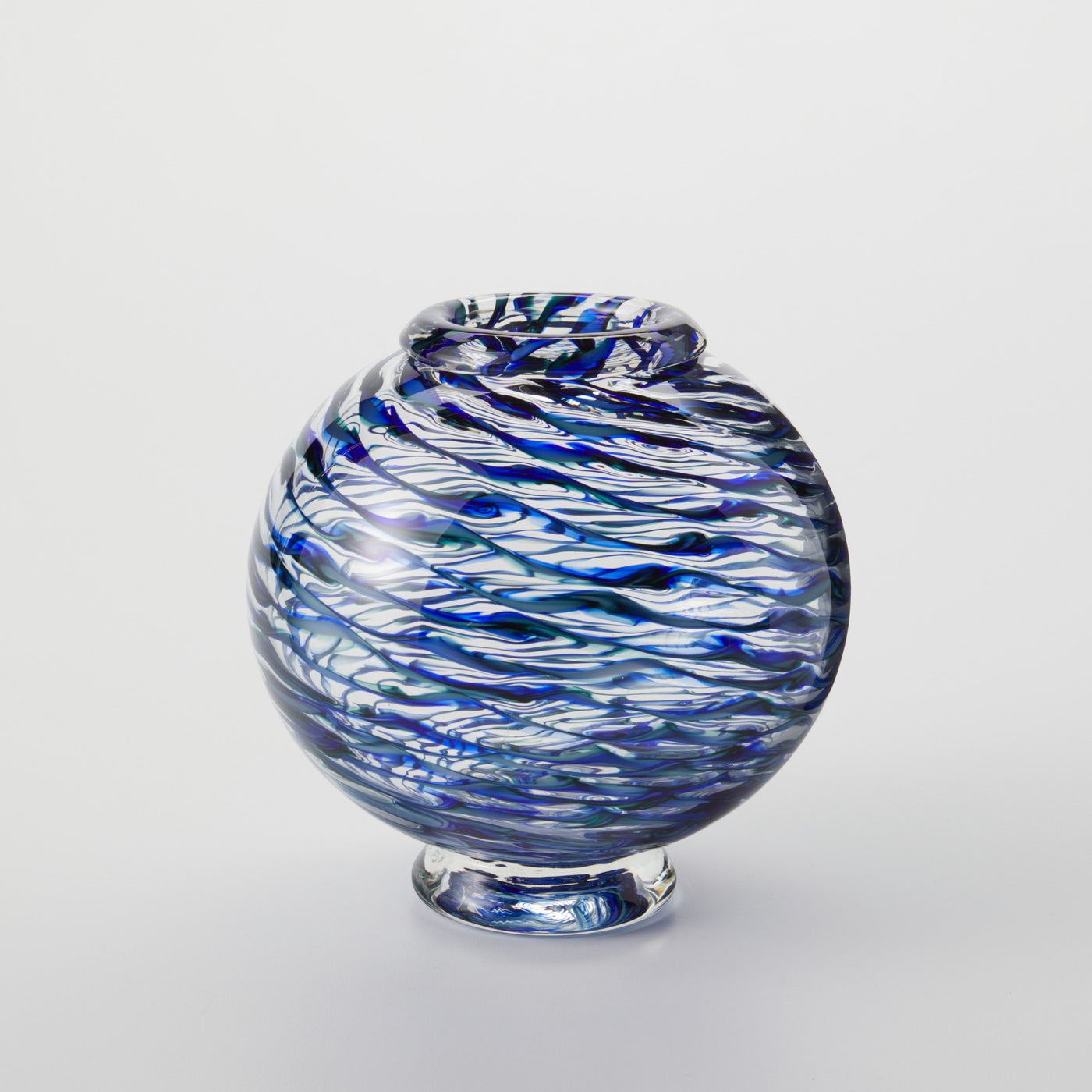 Round Ripple Vase