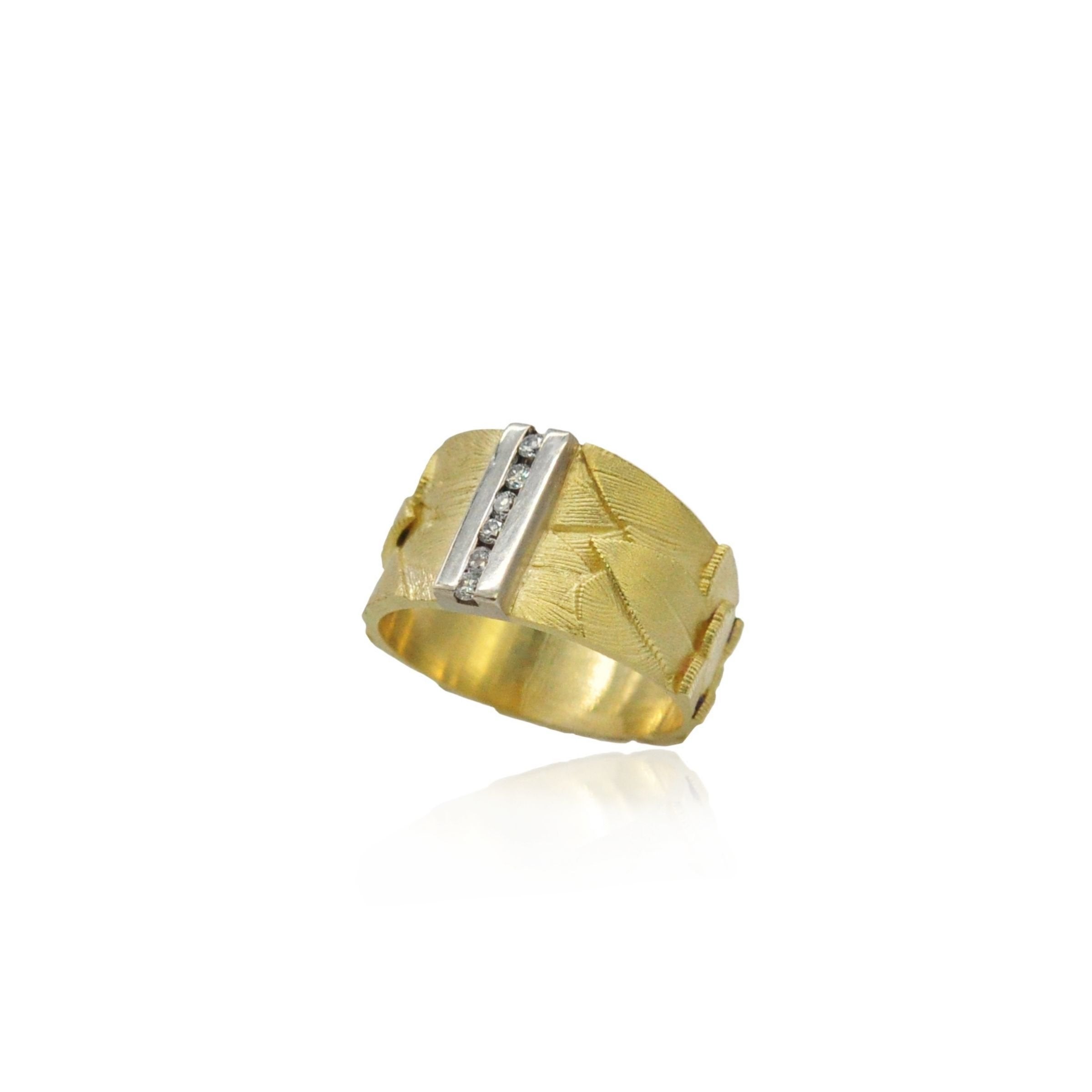 Gold Feather Channel Ring with Diamonds