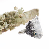 Fan Lichen Blue Diamond Ring
