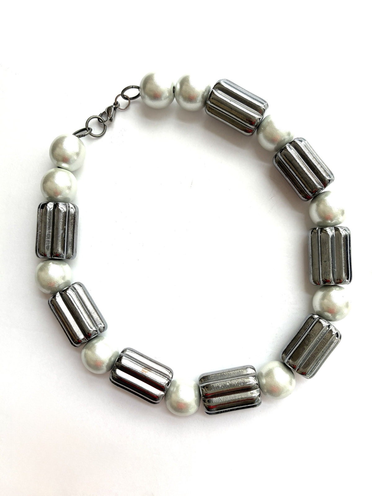 Bold Faux Pearl Necklace