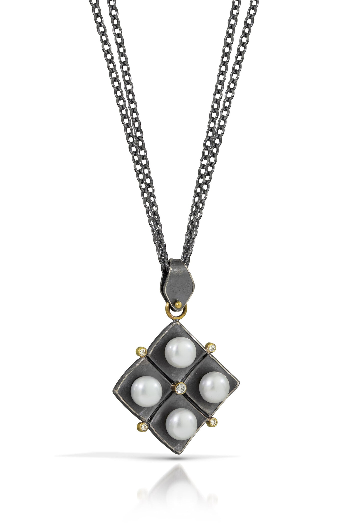 Black & Gold Square Flower Pearl Necklace