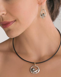 Tahitian Pearl Robyn Pendant