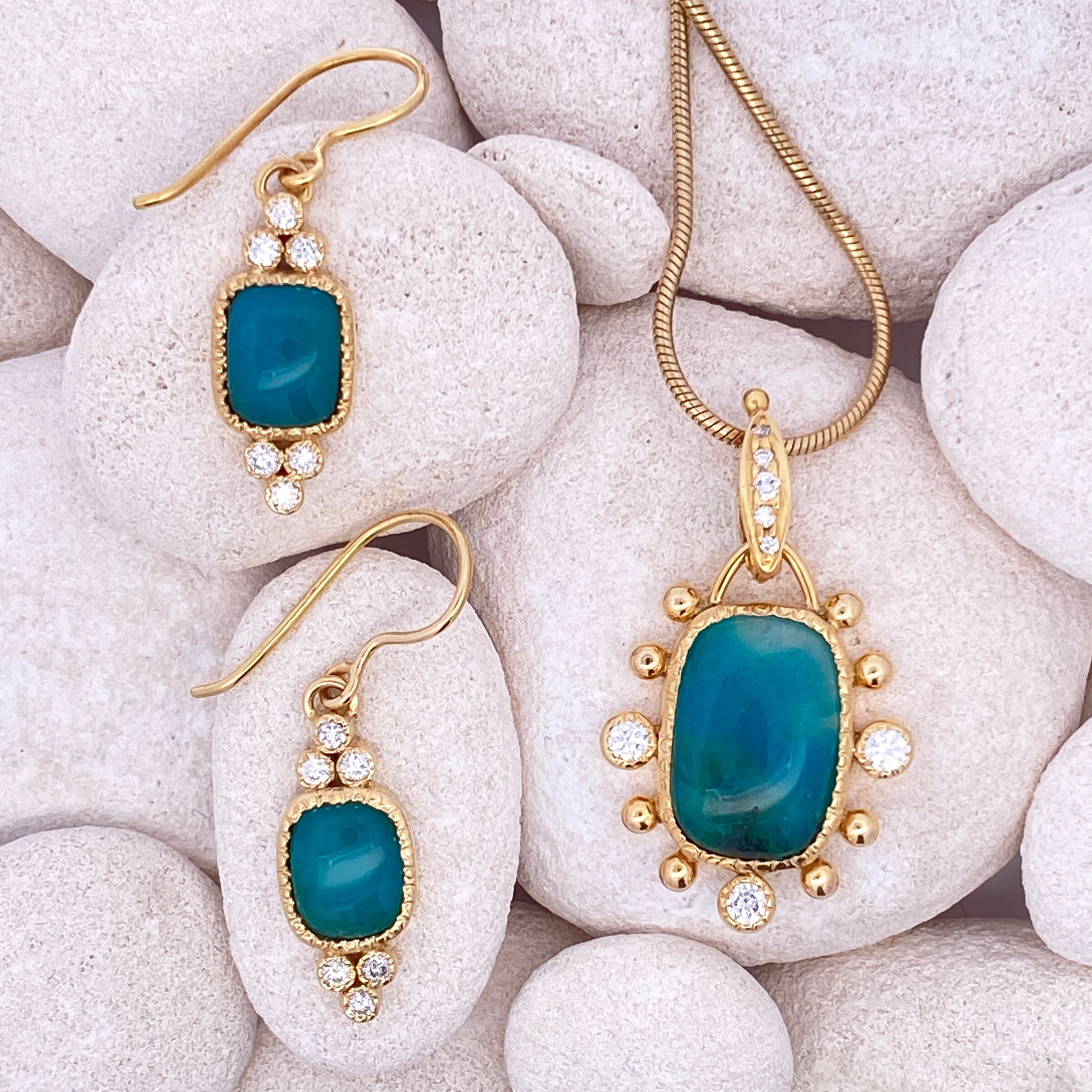 Regal Verde Pendant