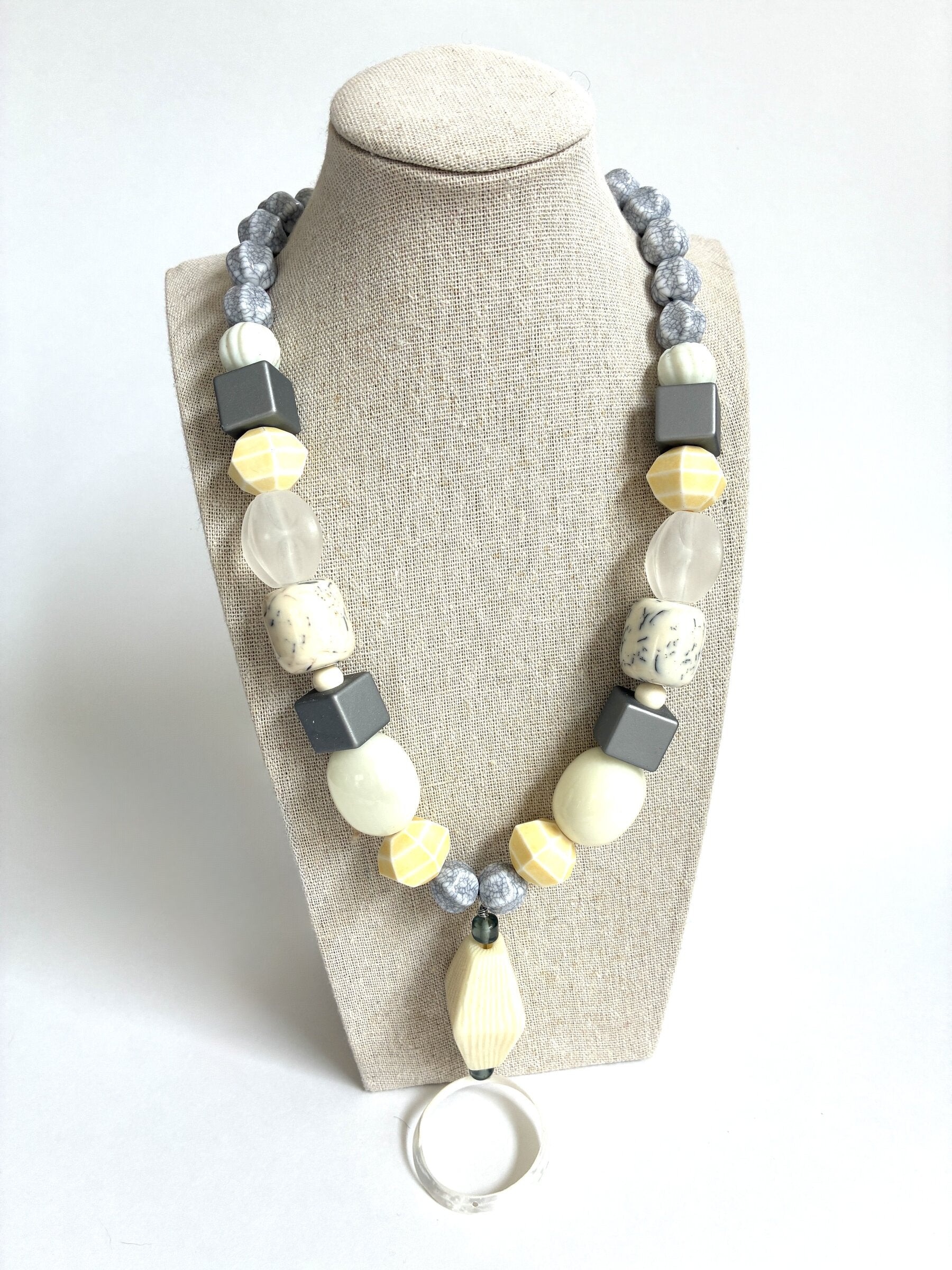 Shell Hoop Pendant Necklace