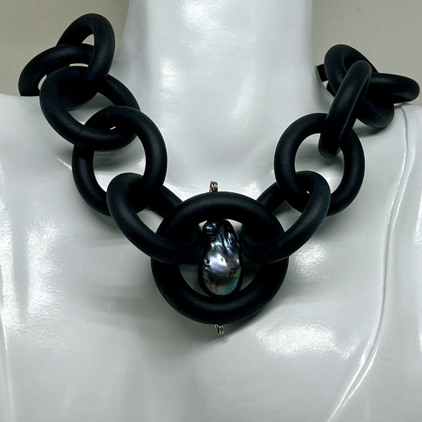Gray Baroque Pearl