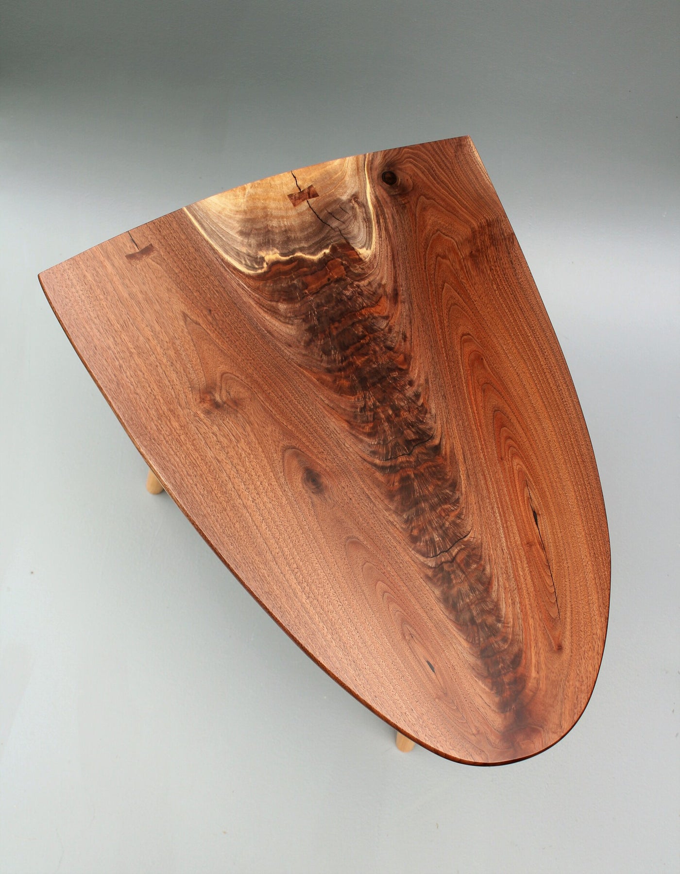 Wrap Around Table