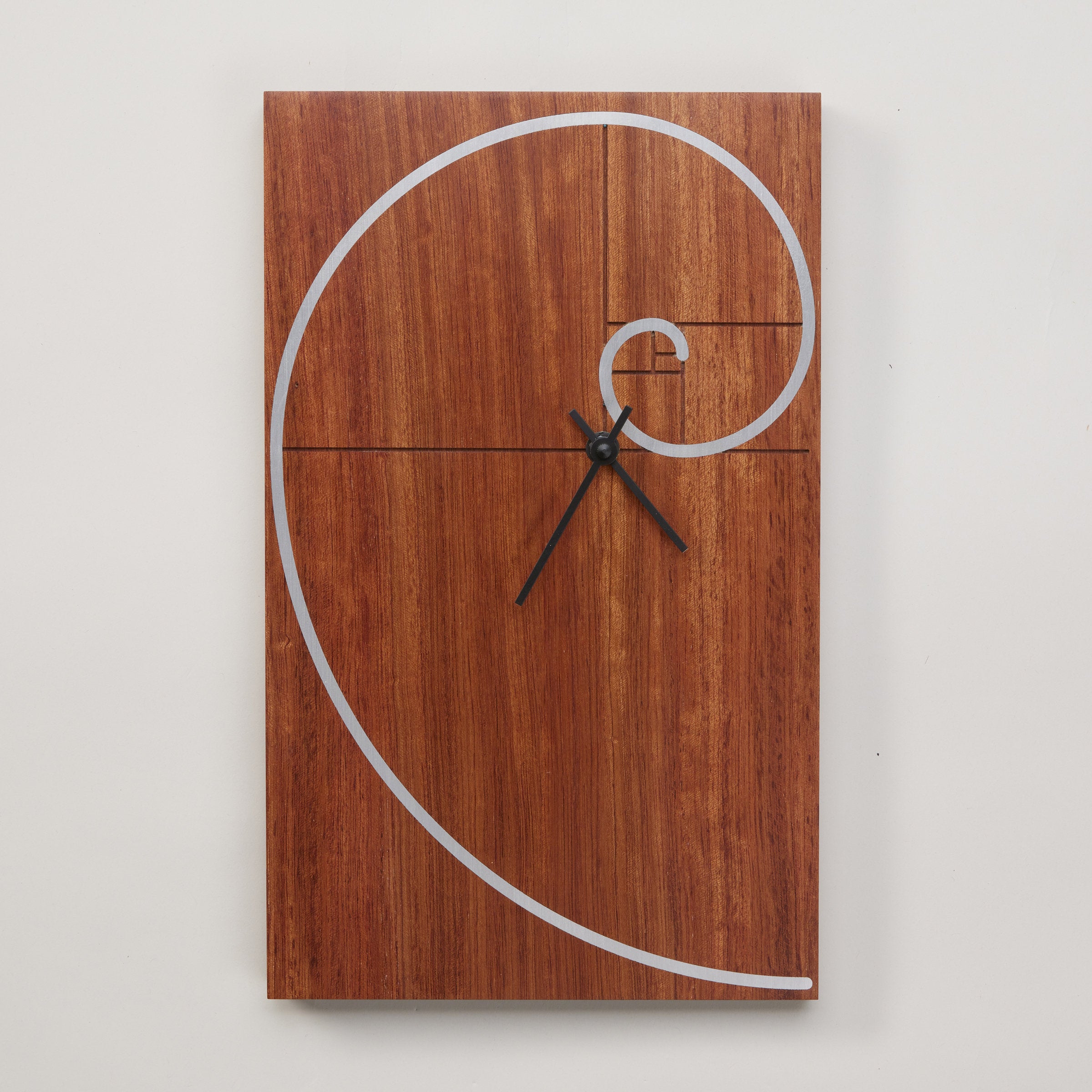 Fibonacci Spiral Clock in bubinga