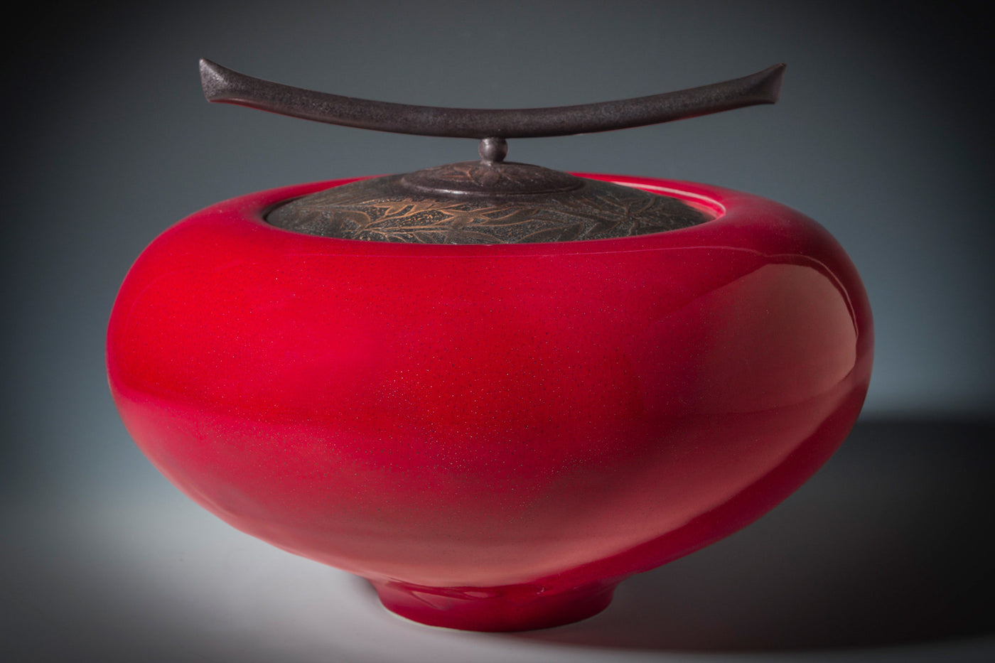Leaf and Vine Vessel