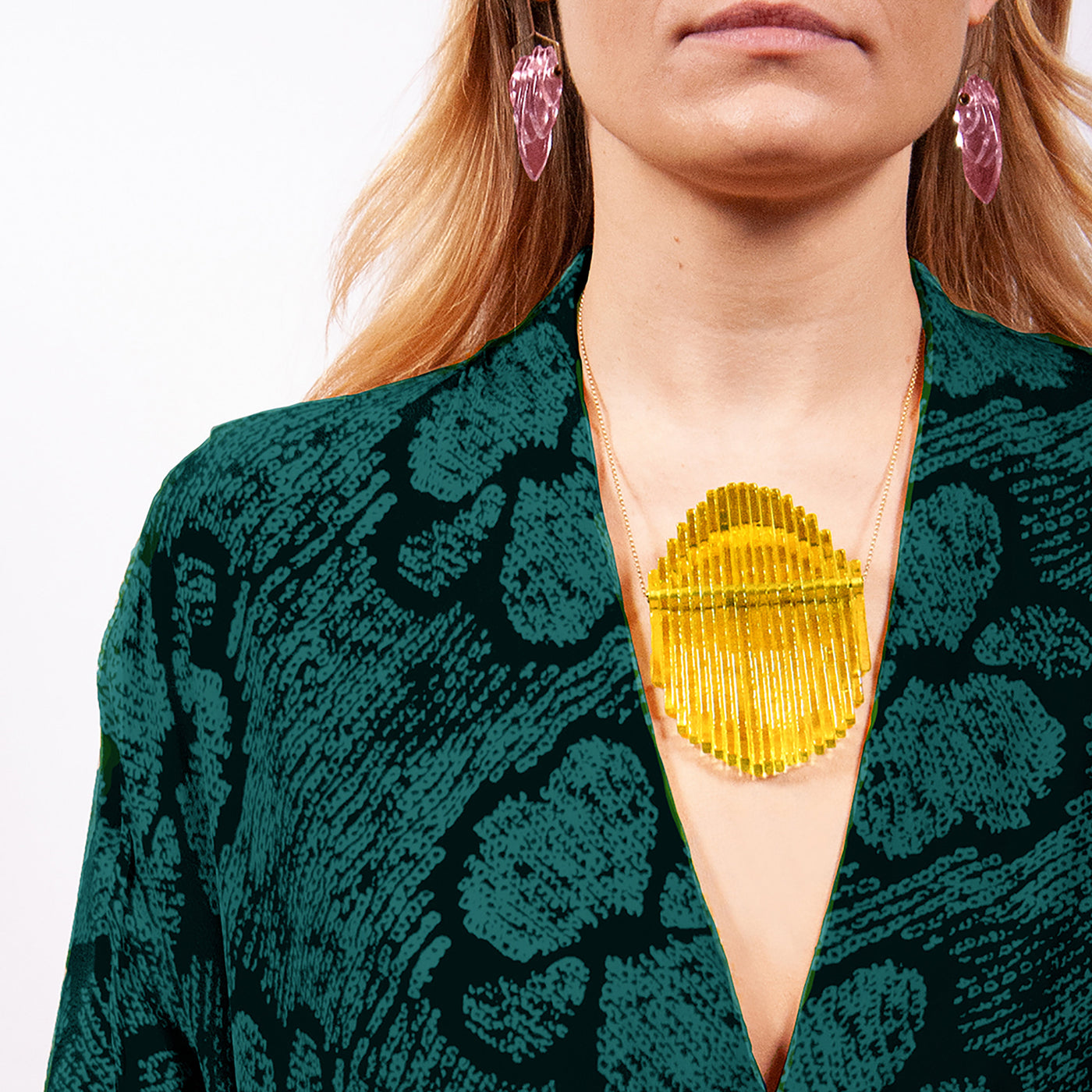 Kinetic Ellipse Necklace