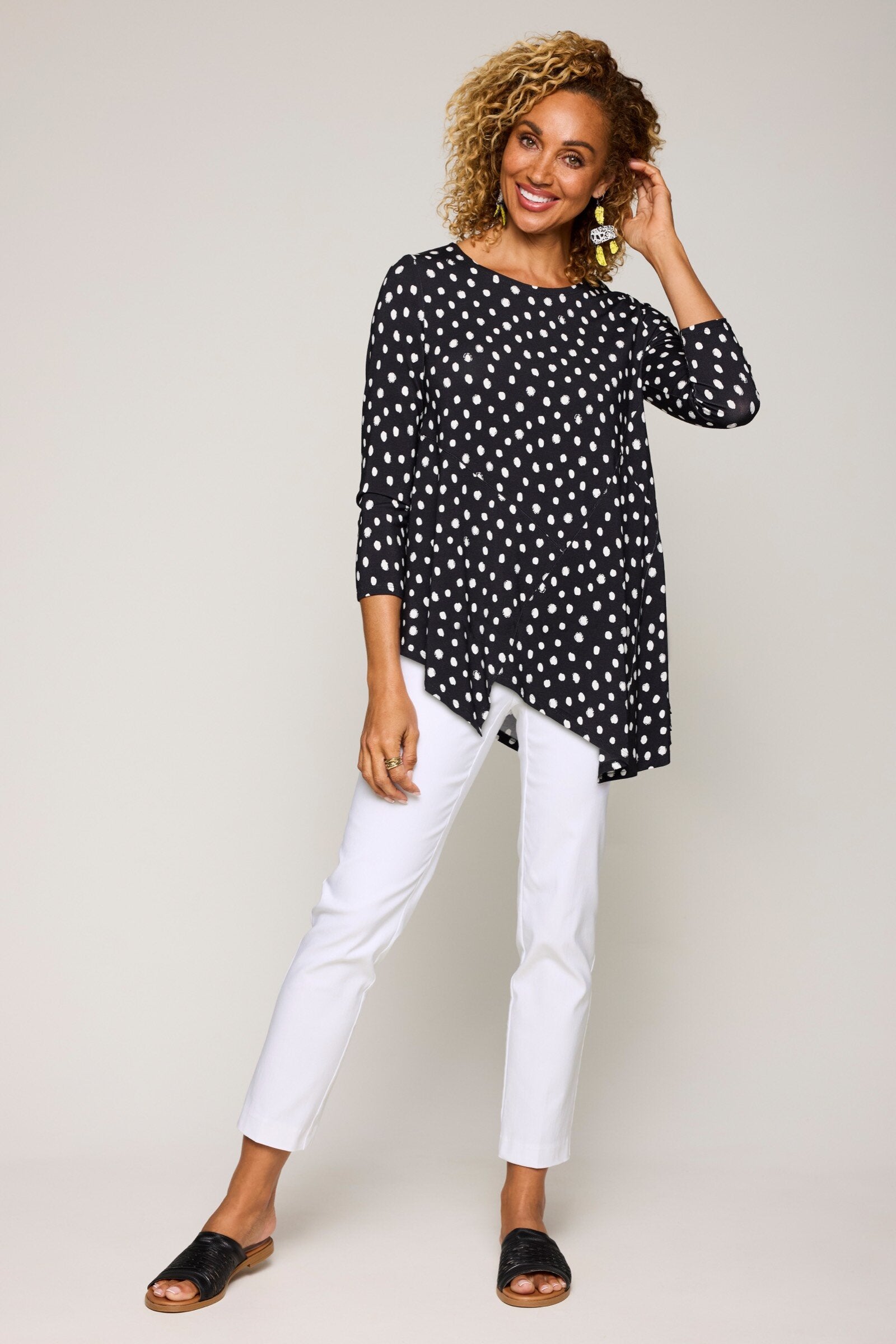 Black/White Dot