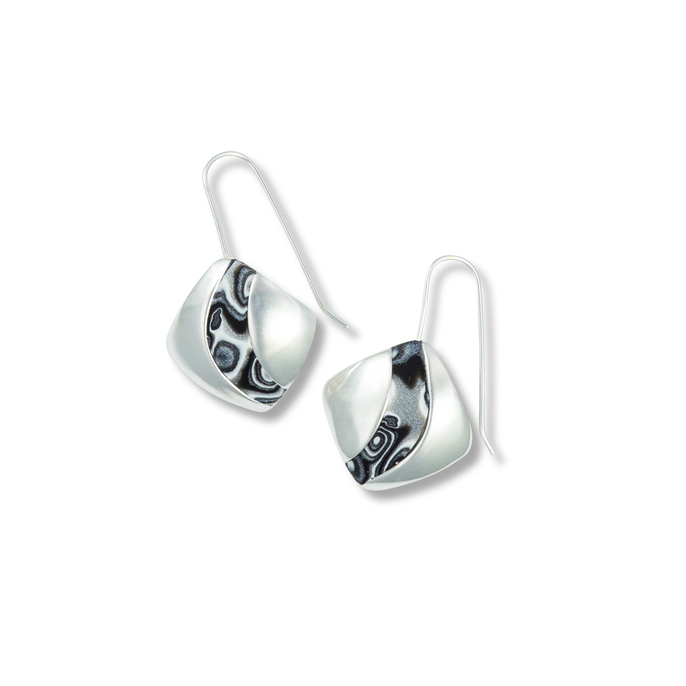 Curvy Diamonds in black