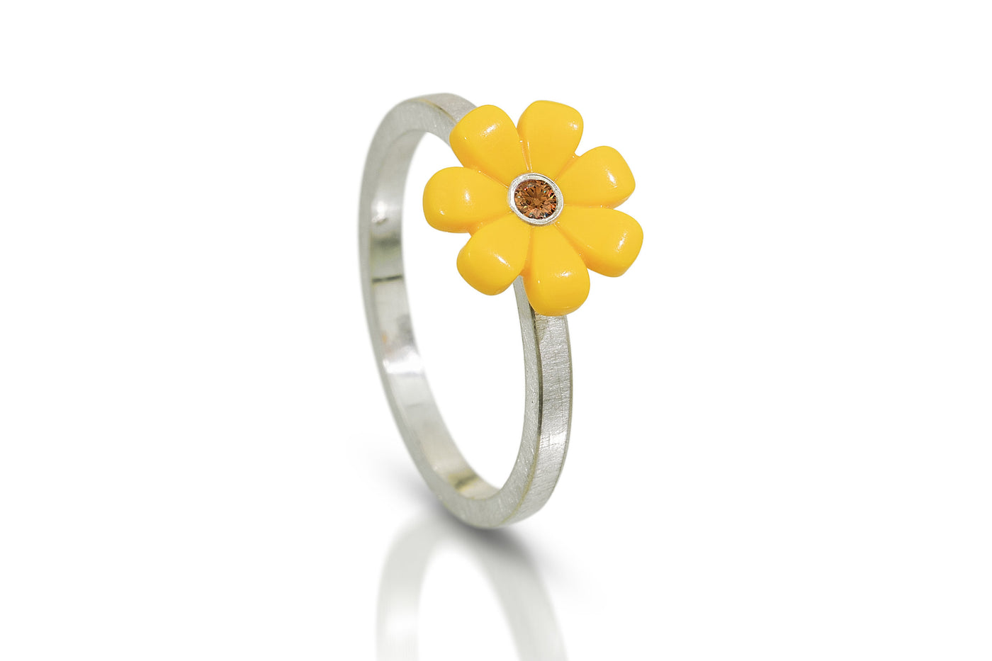 Root Beer Diamond and Daisy Ring