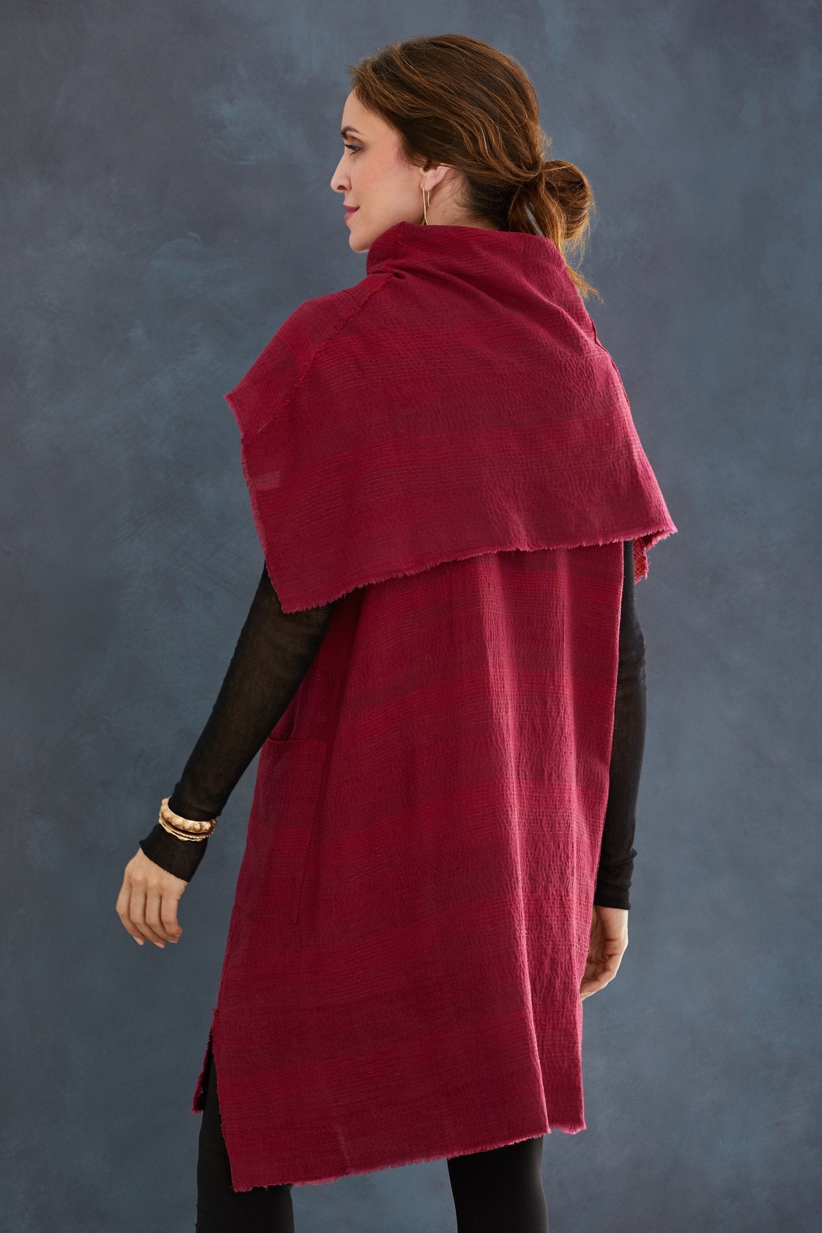 reds, back view, reversed