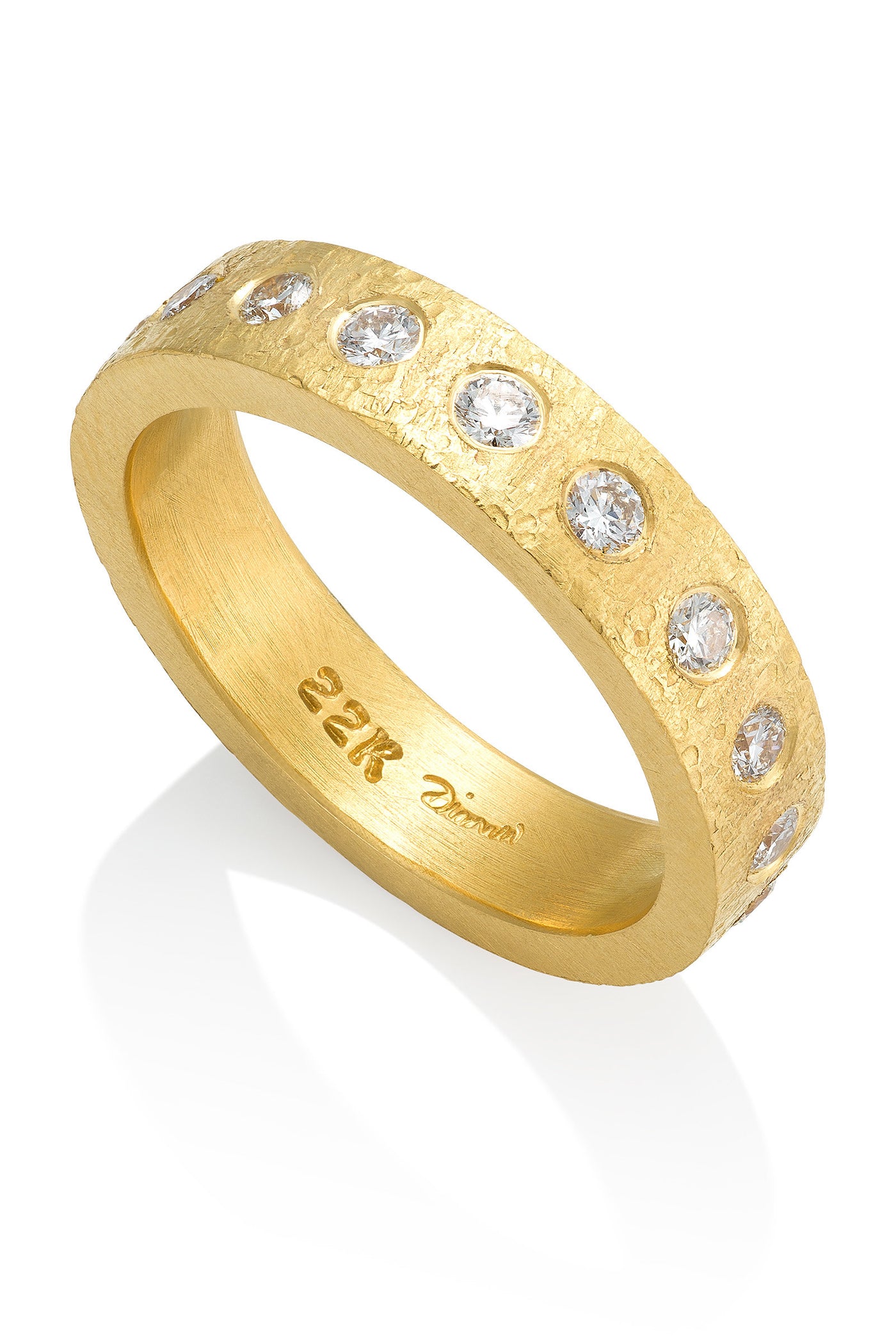 Diamond Hammered Band