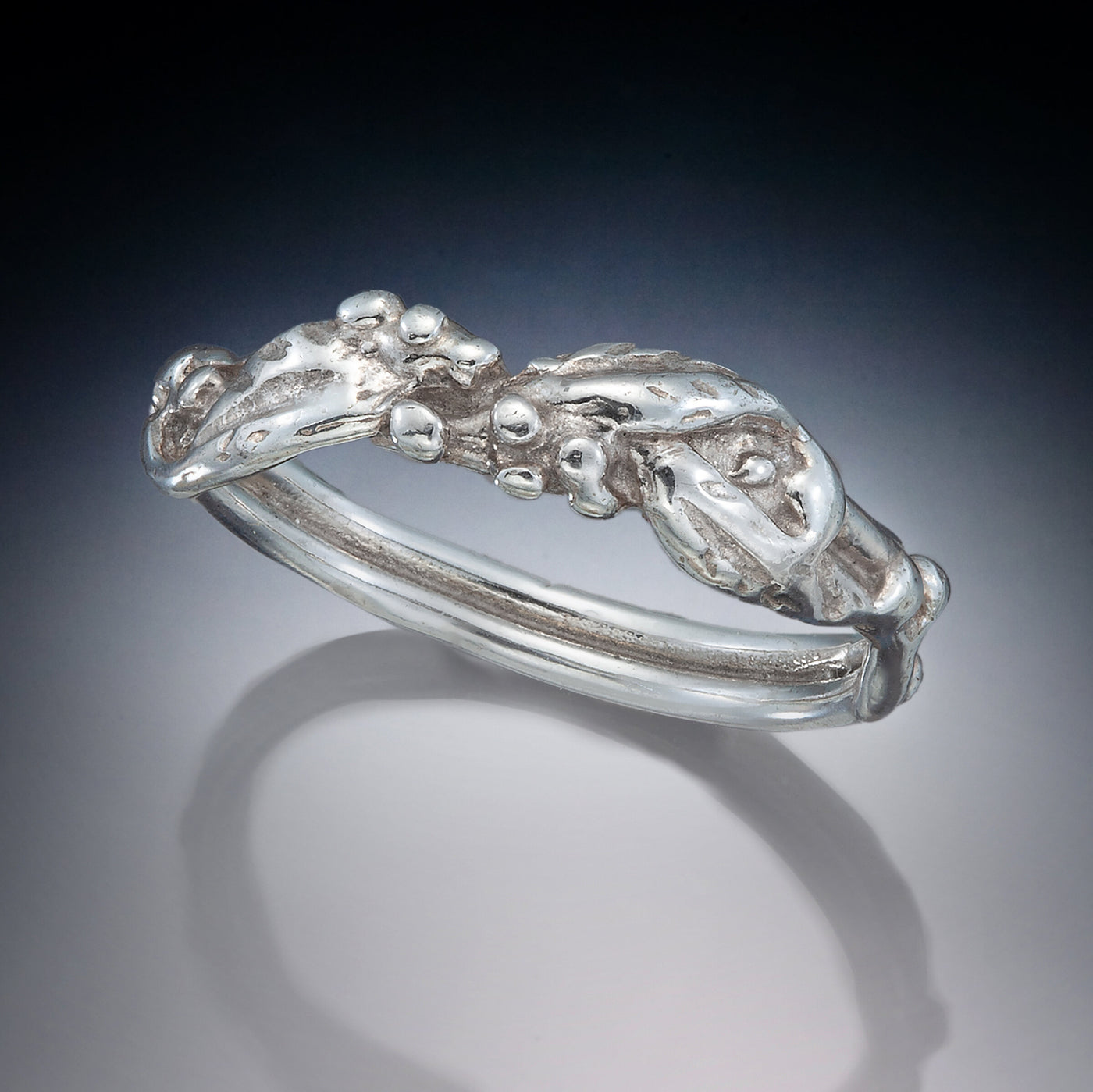 Leaf and Vine Ring | Photo by Ralph Gabriner