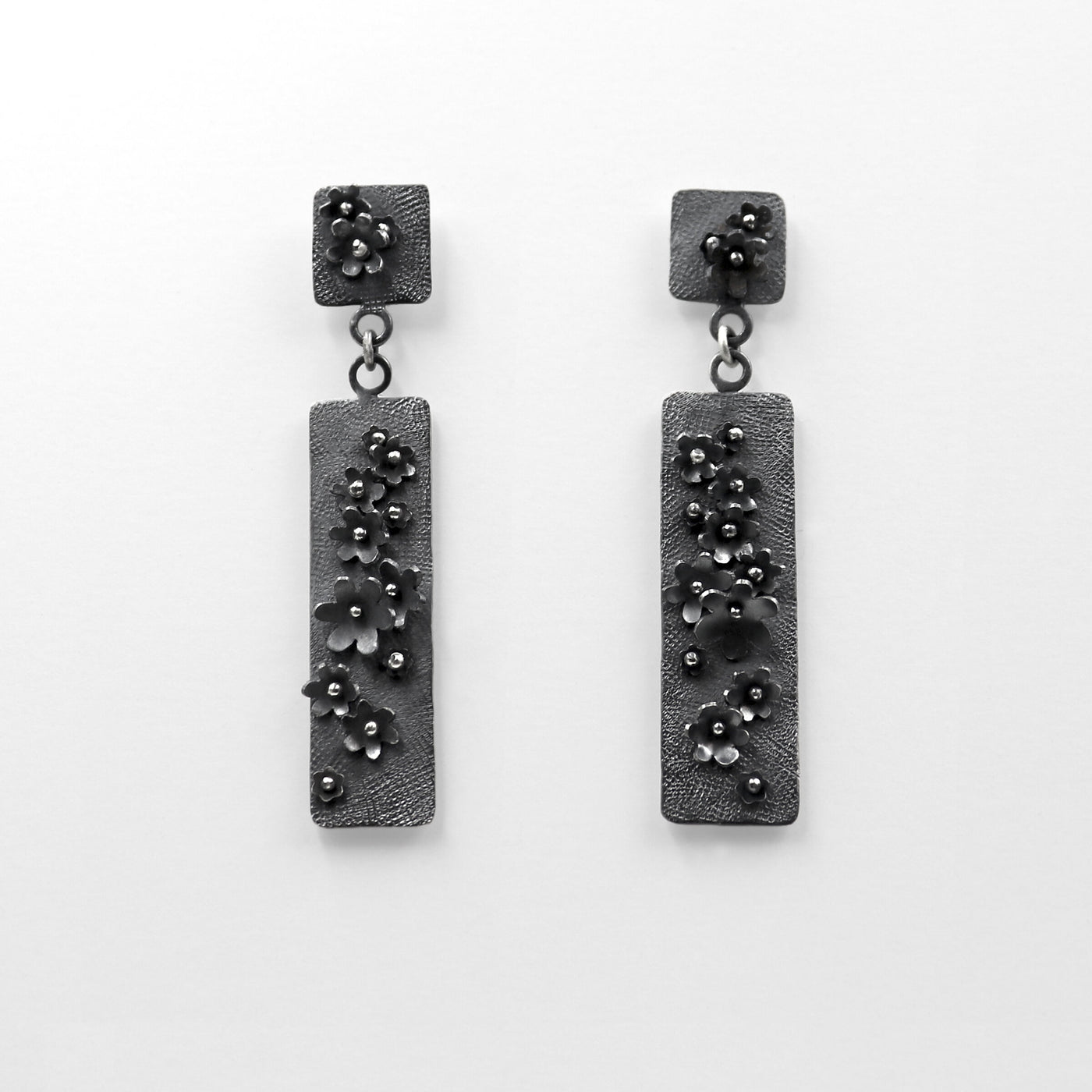 Daisy Inflorescent Earrings