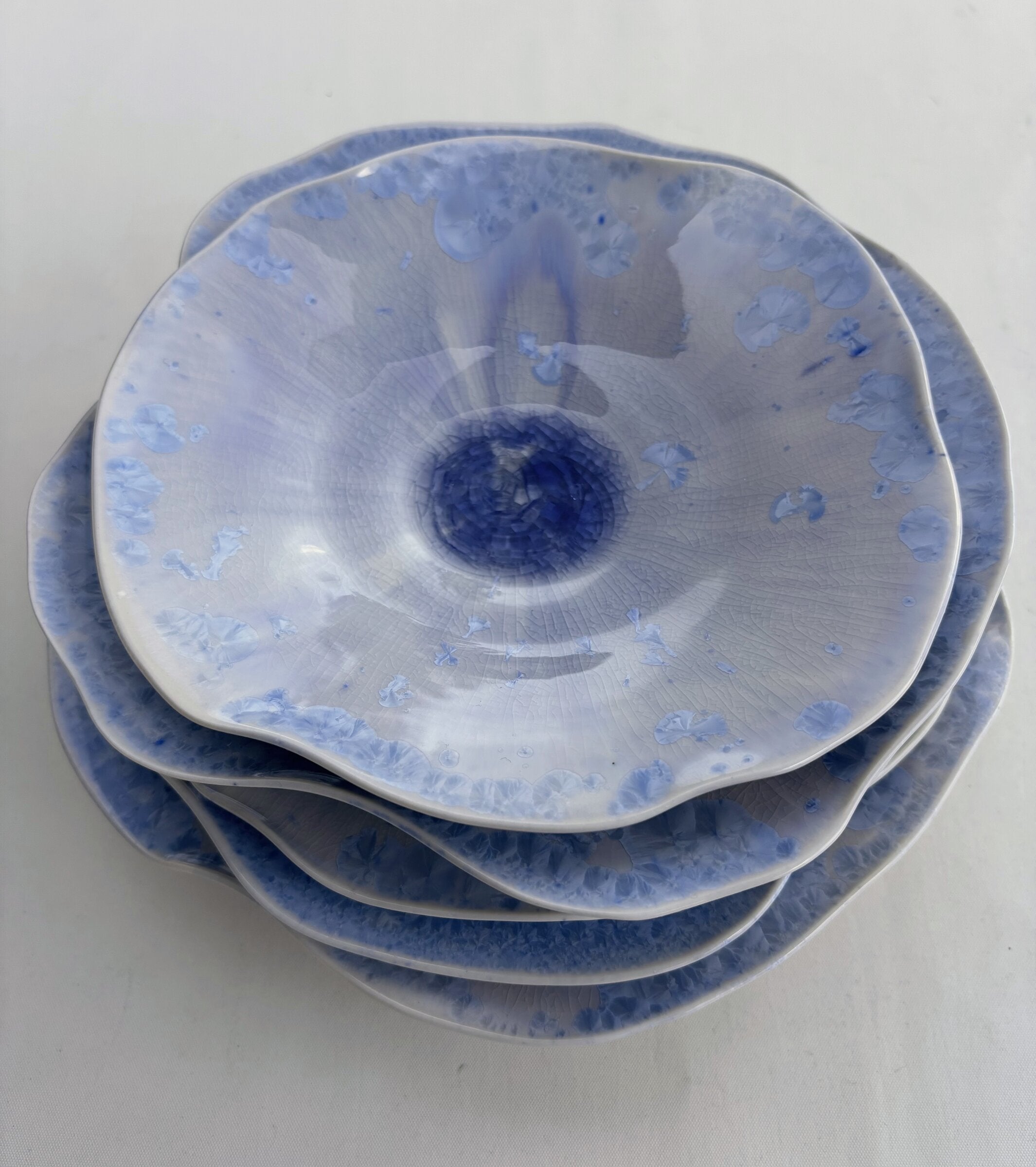 Carved Rim Crystalline Wall Bowls