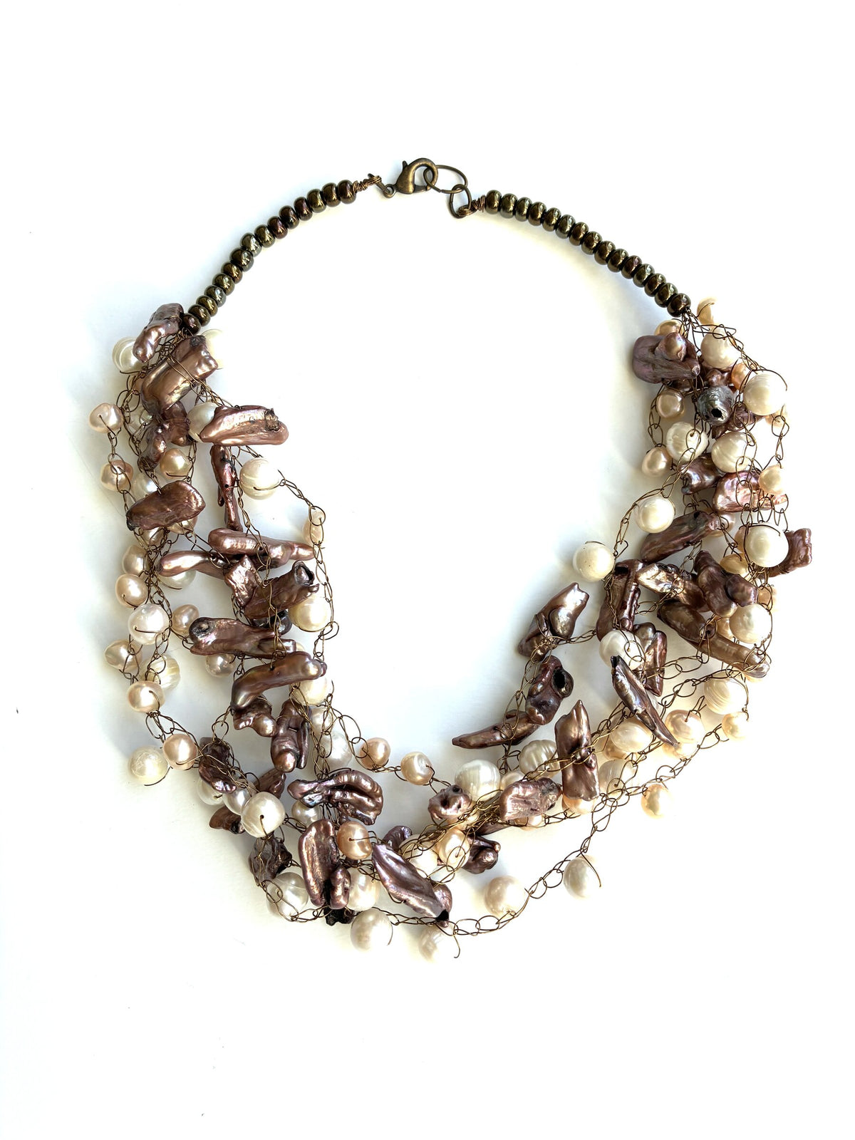 Two-Tone Pearl Necklace