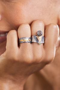 shown with the artist's Wide San Andreas Band in Quartz