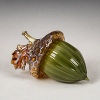 medium pea green