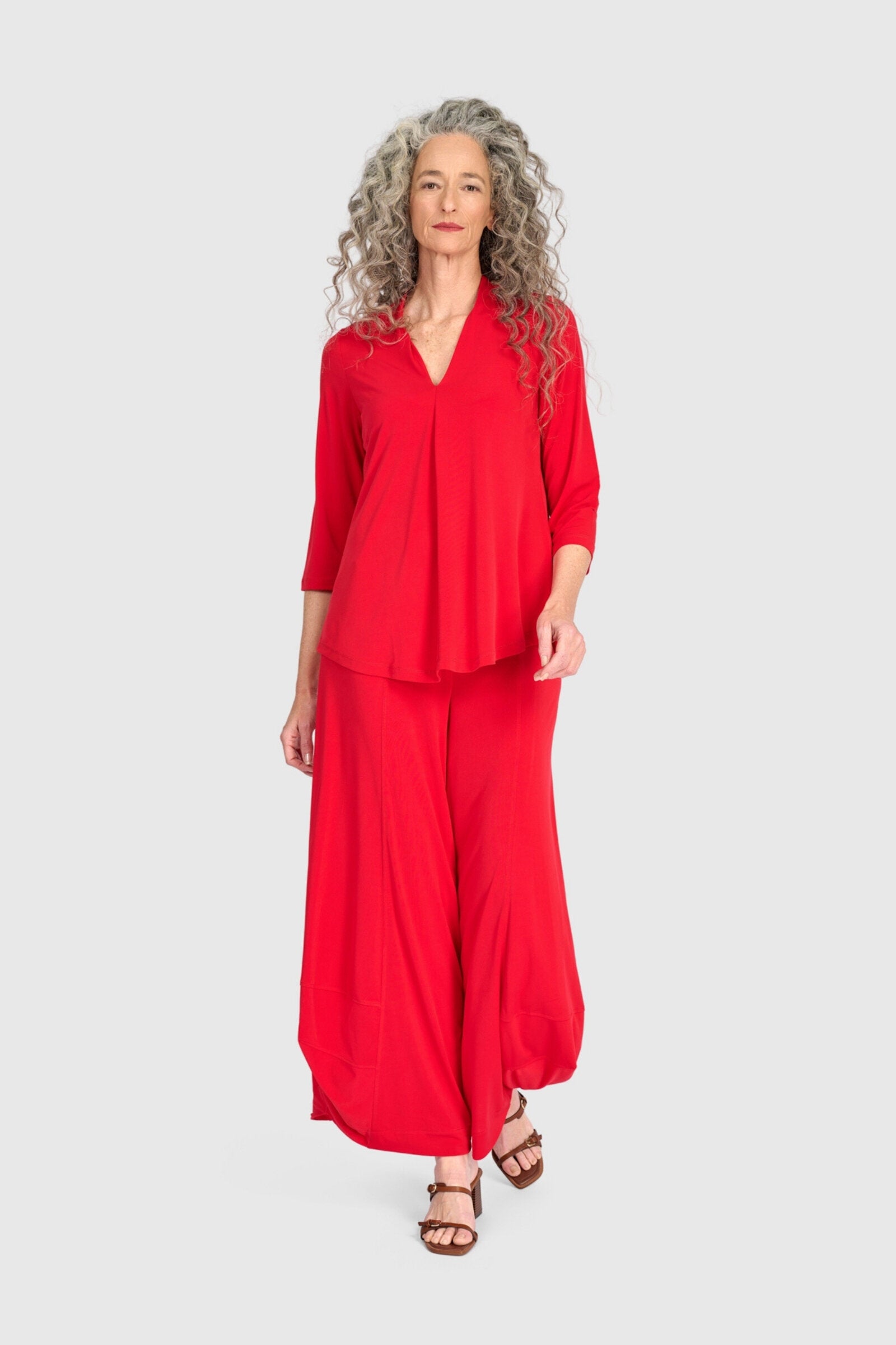 Essential Slinky V-neck Top