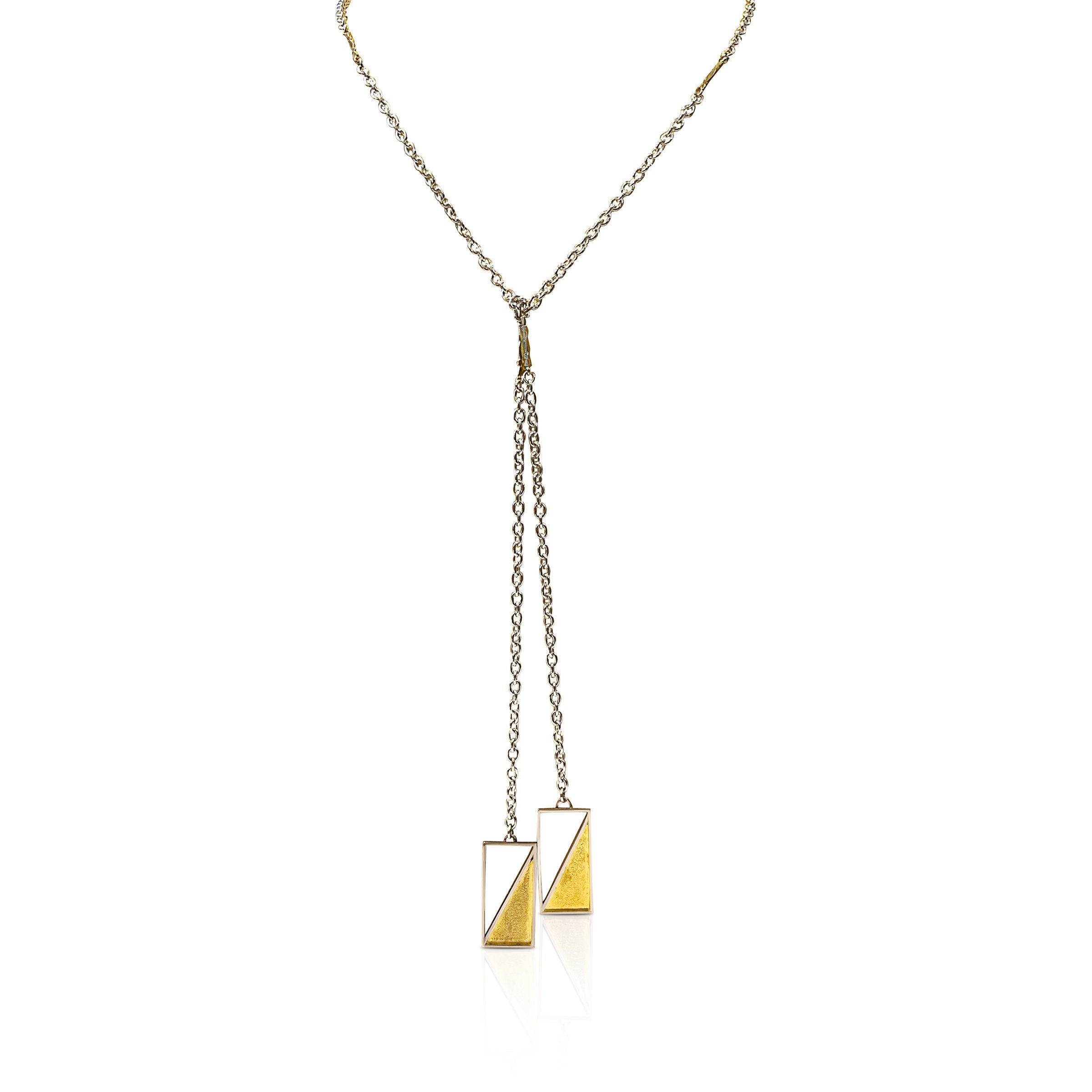 Captured Triangle Chain Lariat