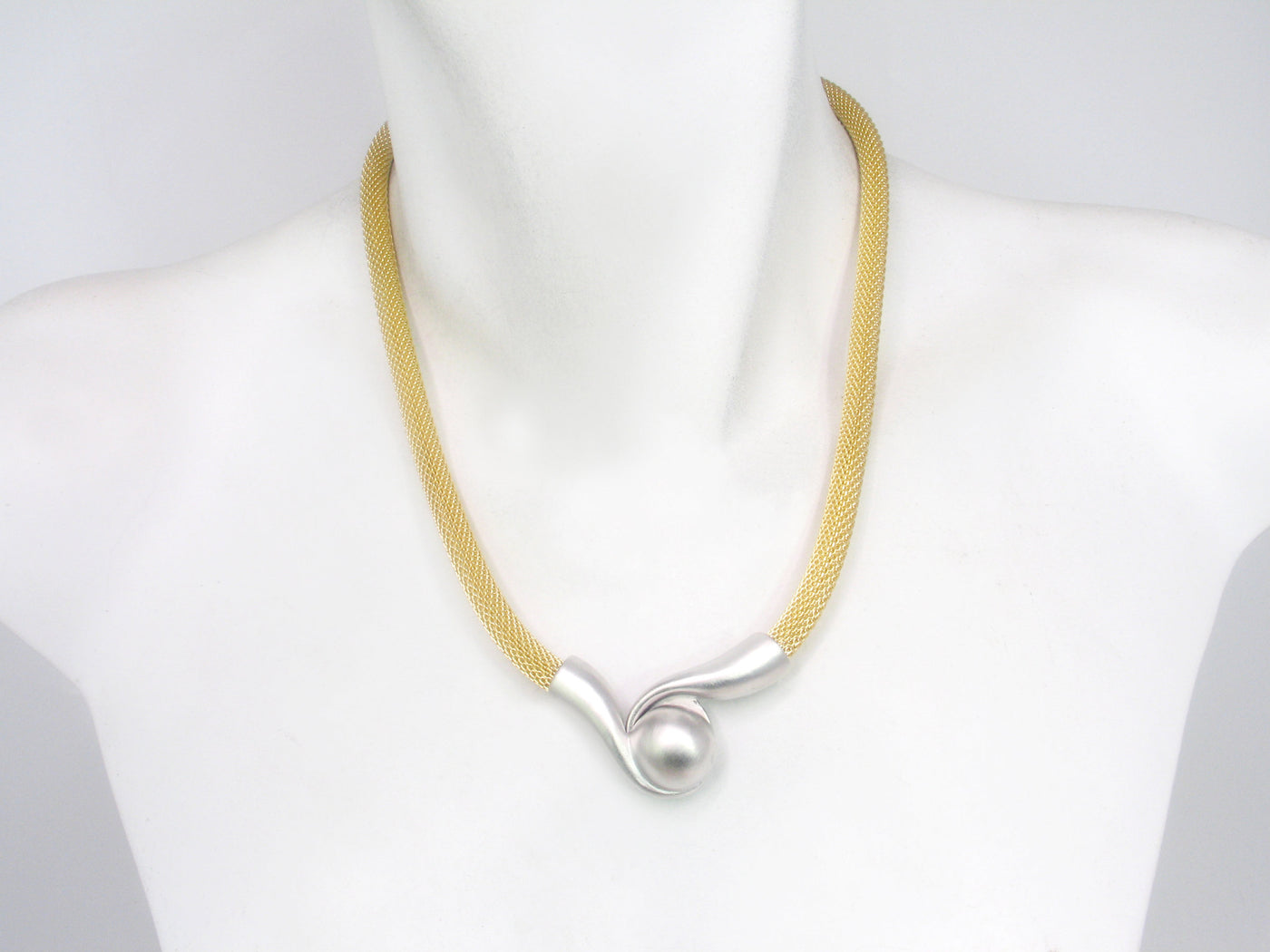 Gold/Rhodium Clasp