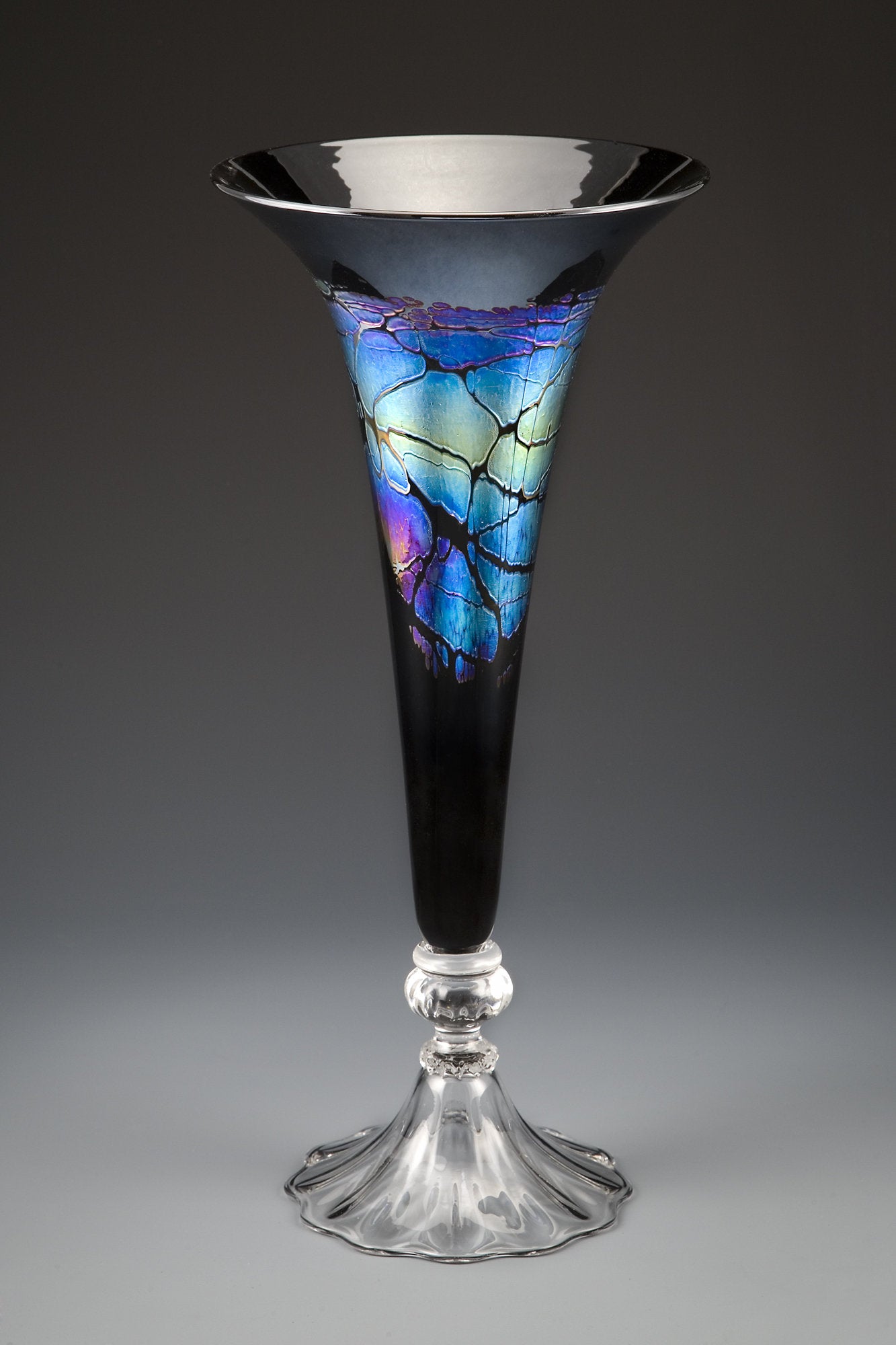 Black Spider Trumpet Vase