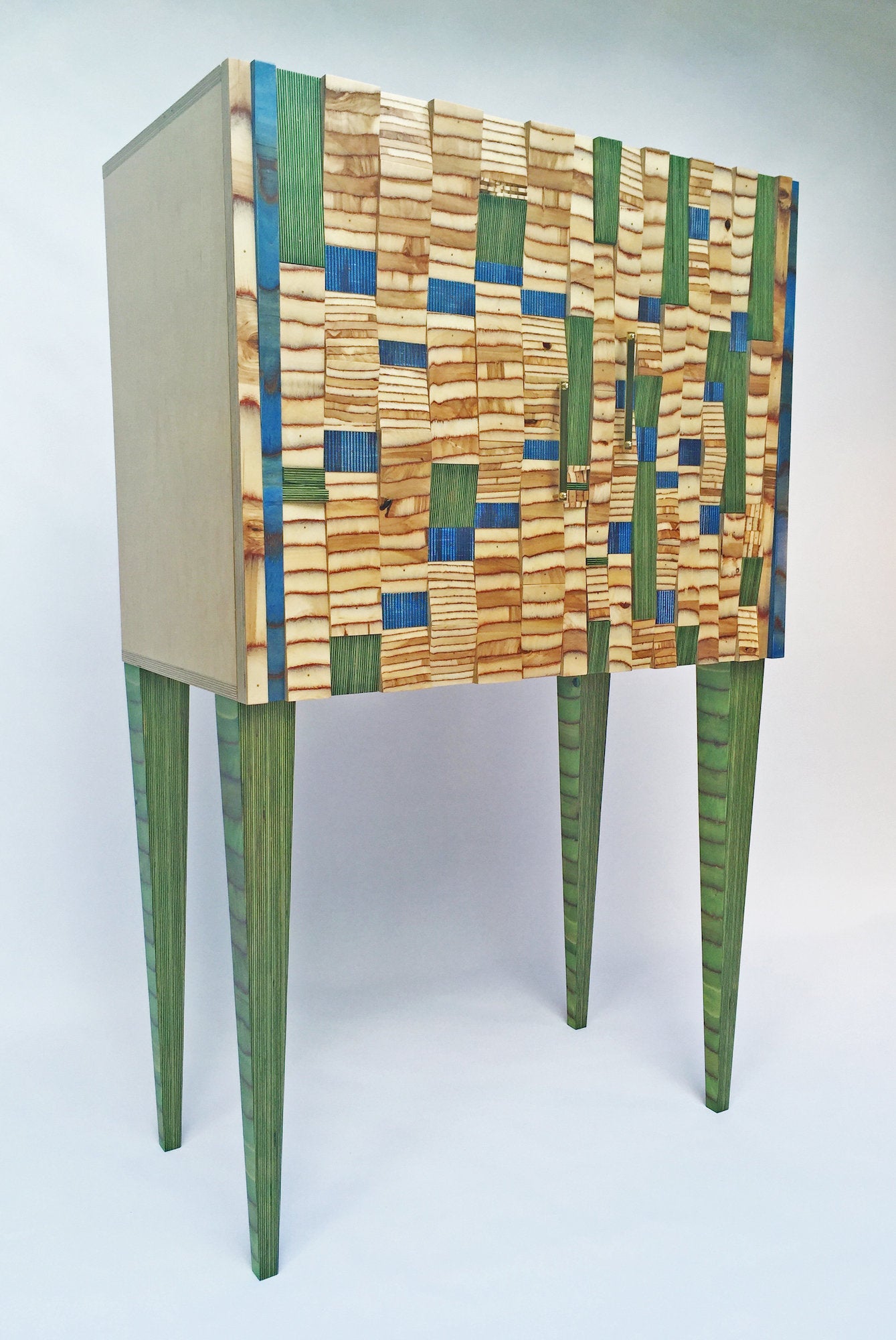 Skygazer Cabinet