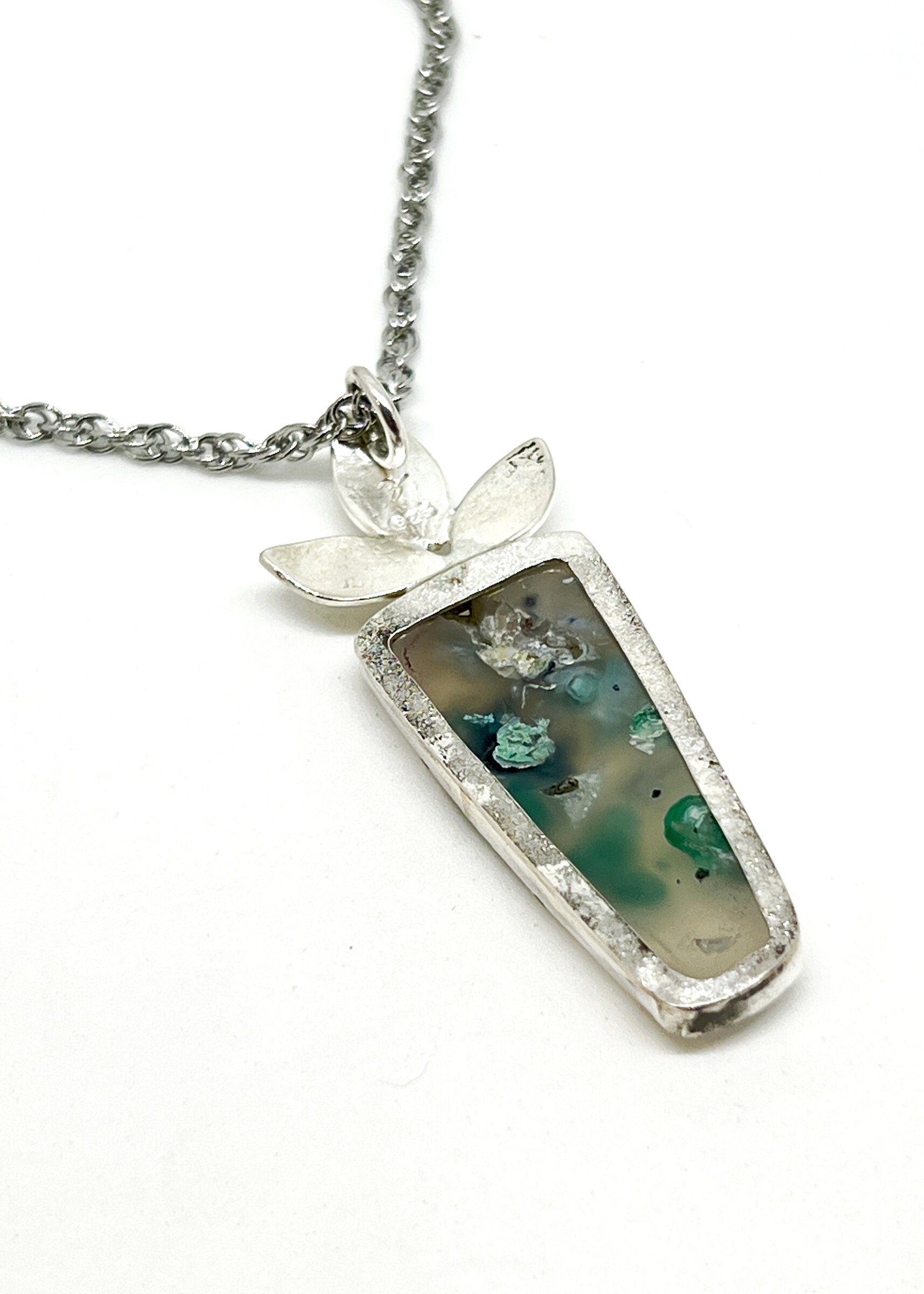 Back view of pendant